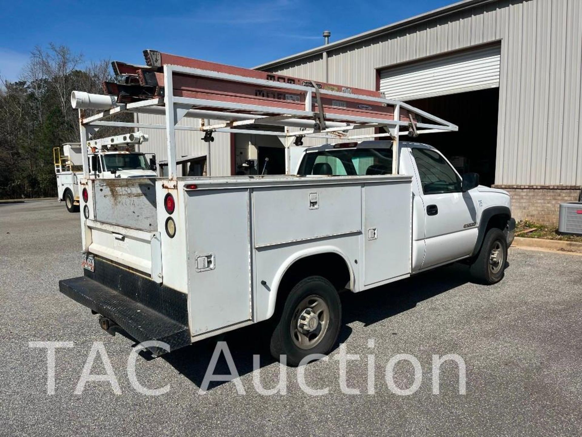 2007 Chevrolet Silverado 2500HD Service Truck - Image 5 of 41