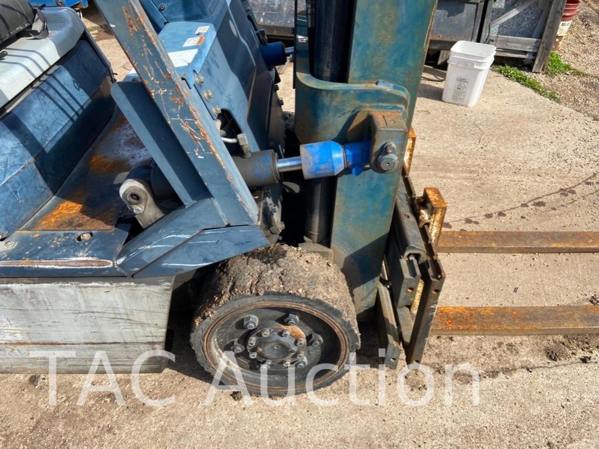 2000 Komatsu FG 20ST 11 Forklift - Image 37 of 43