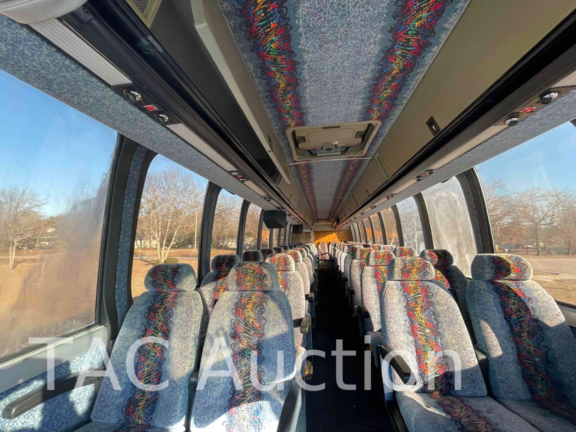 1989 Prevost LE Mirage Coach 48 Passenger Bus - Image 41 of 93