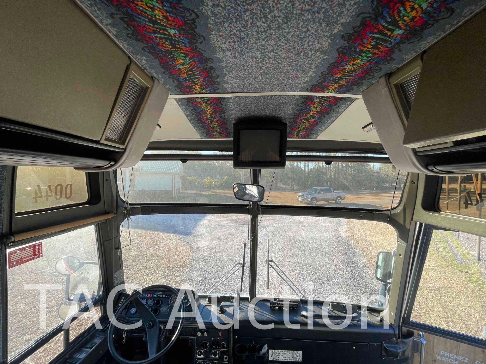 1989 Prevost LE Mirage Coach 48 Passenger Bus - Image 46 of 93