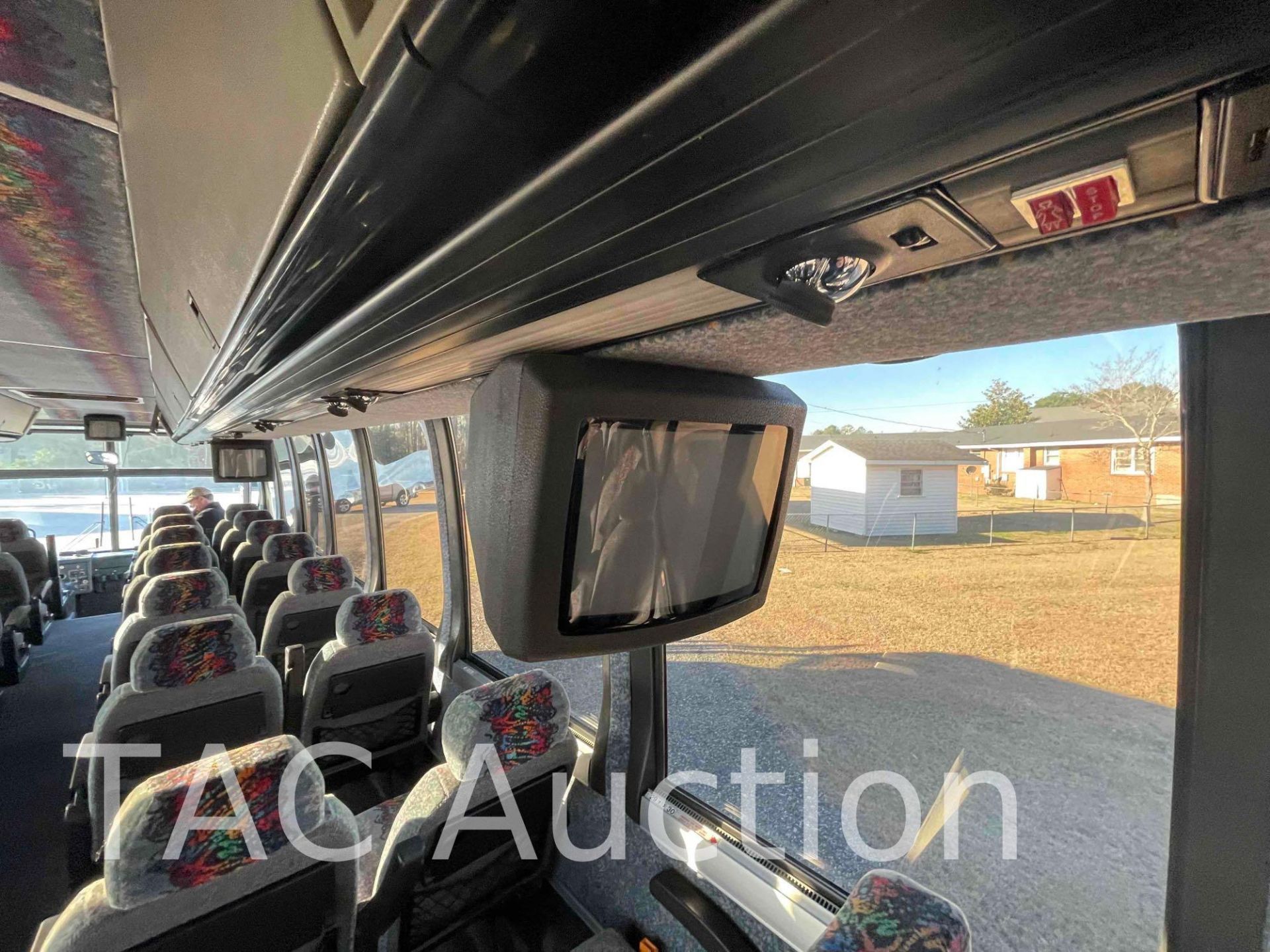 1989 Prevost LE Mirage Coach 48 Passenger Bus - Image 51 of 93