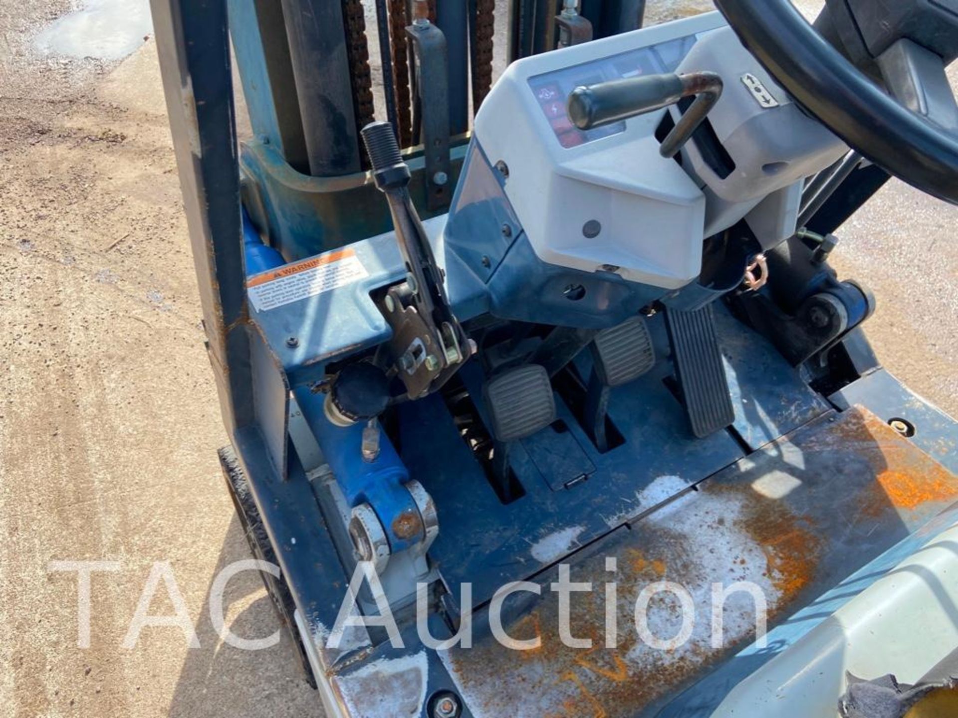 2000 Komatsu FG 20ST 11 Forklift - Image 19 of 43