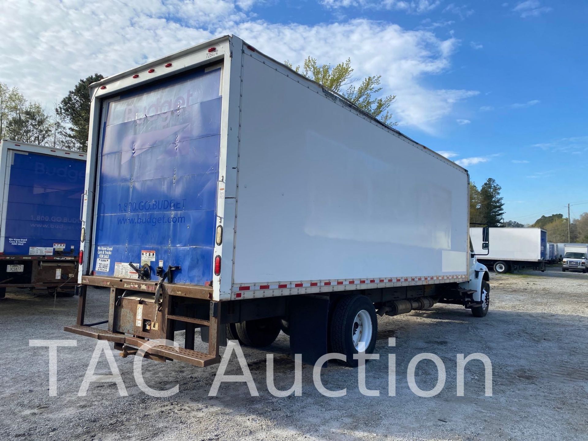 2017 International Durastar 4300 26ft Box Truck - Image 4 of 71