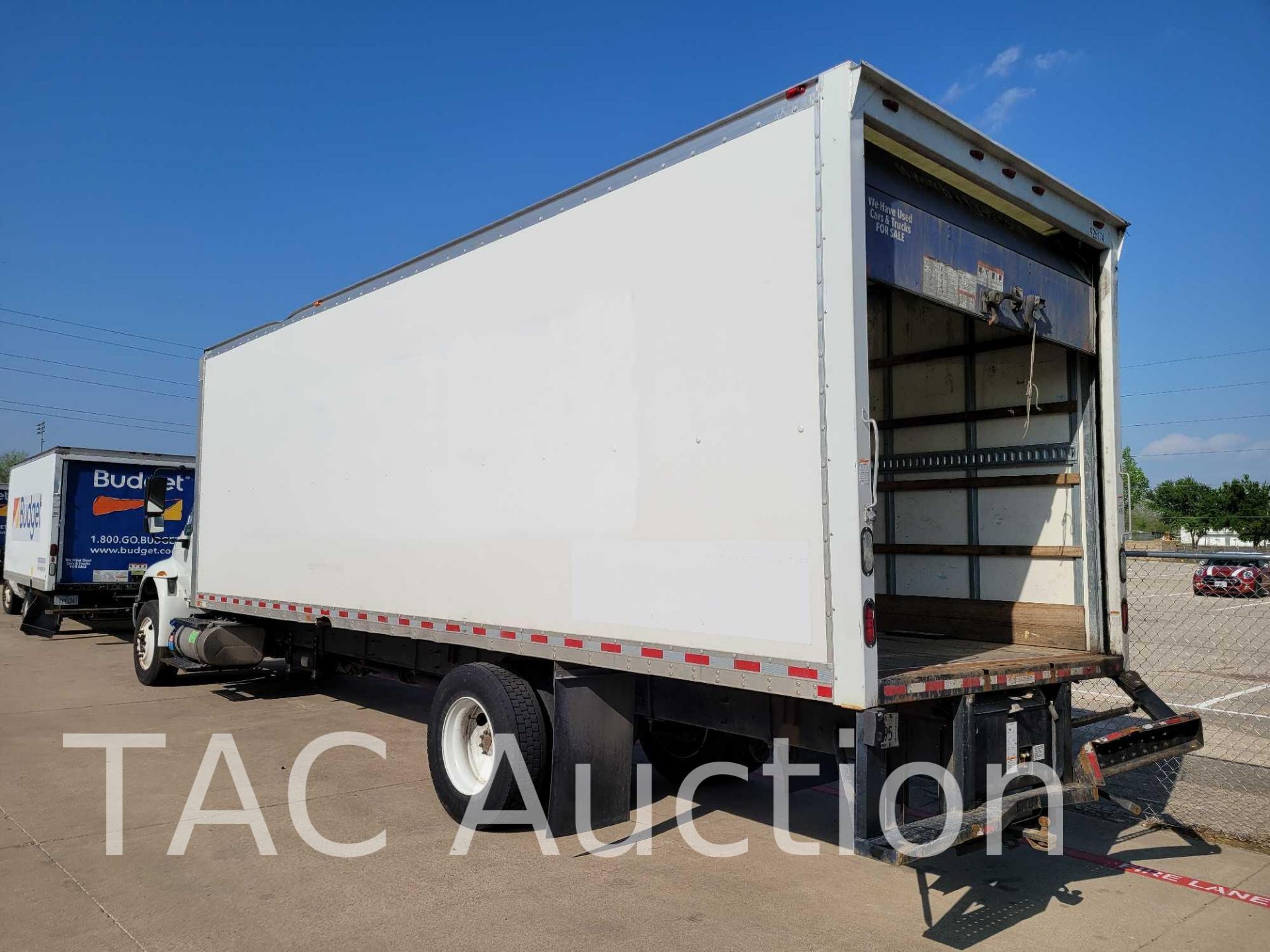 2019 International Durastar 4300 Box Truck - Image 4 of 56