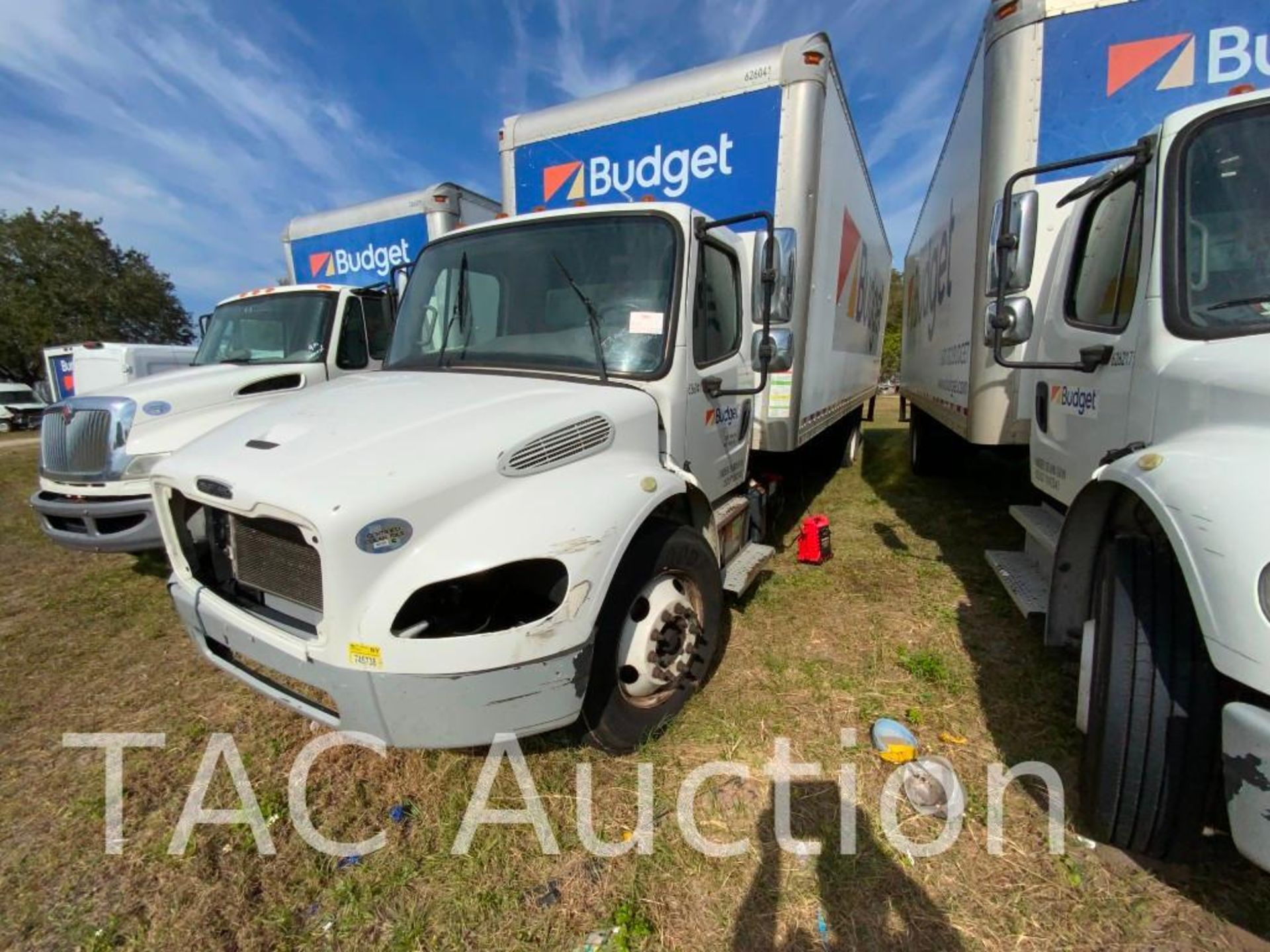 2016 Freightliner M2 26ft Box Truck