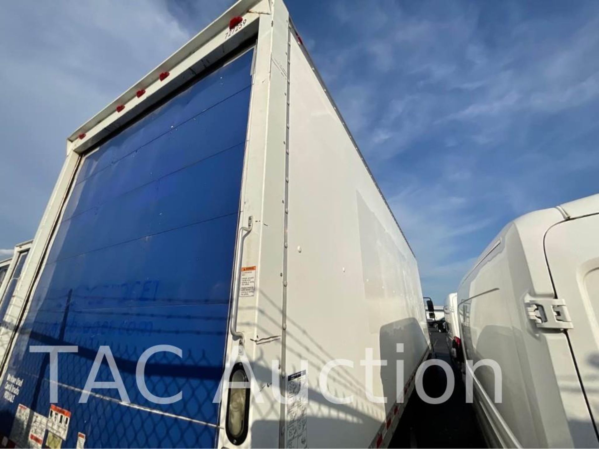 2017 International Durastar 4300 Box Truck - Image 4 of 41
