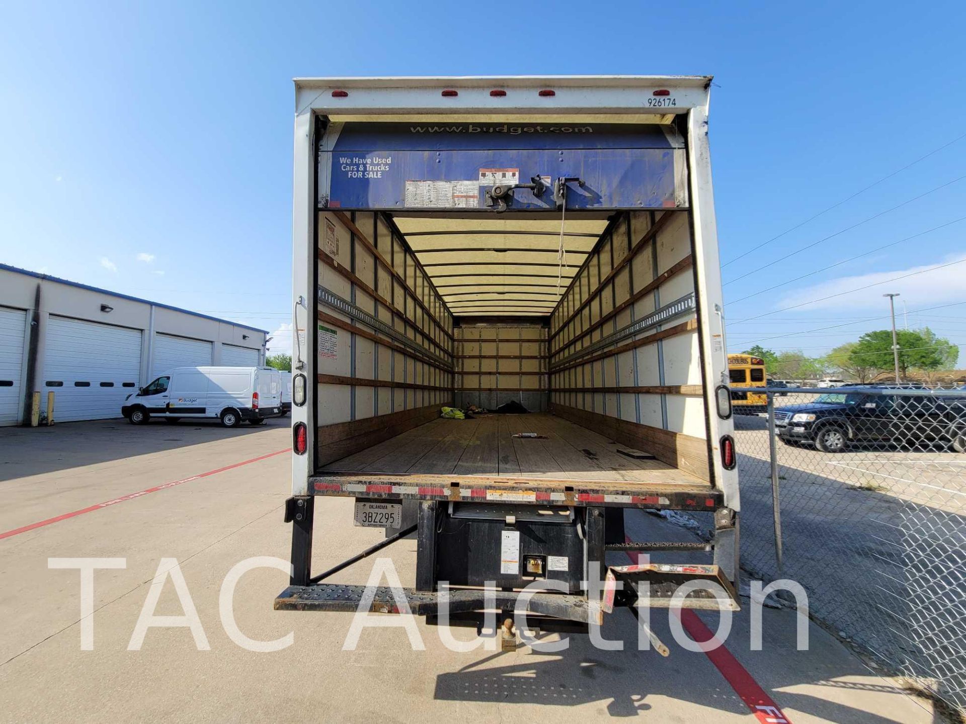 2019 International Durastar 4300 Box Truck - Image 5 of 56