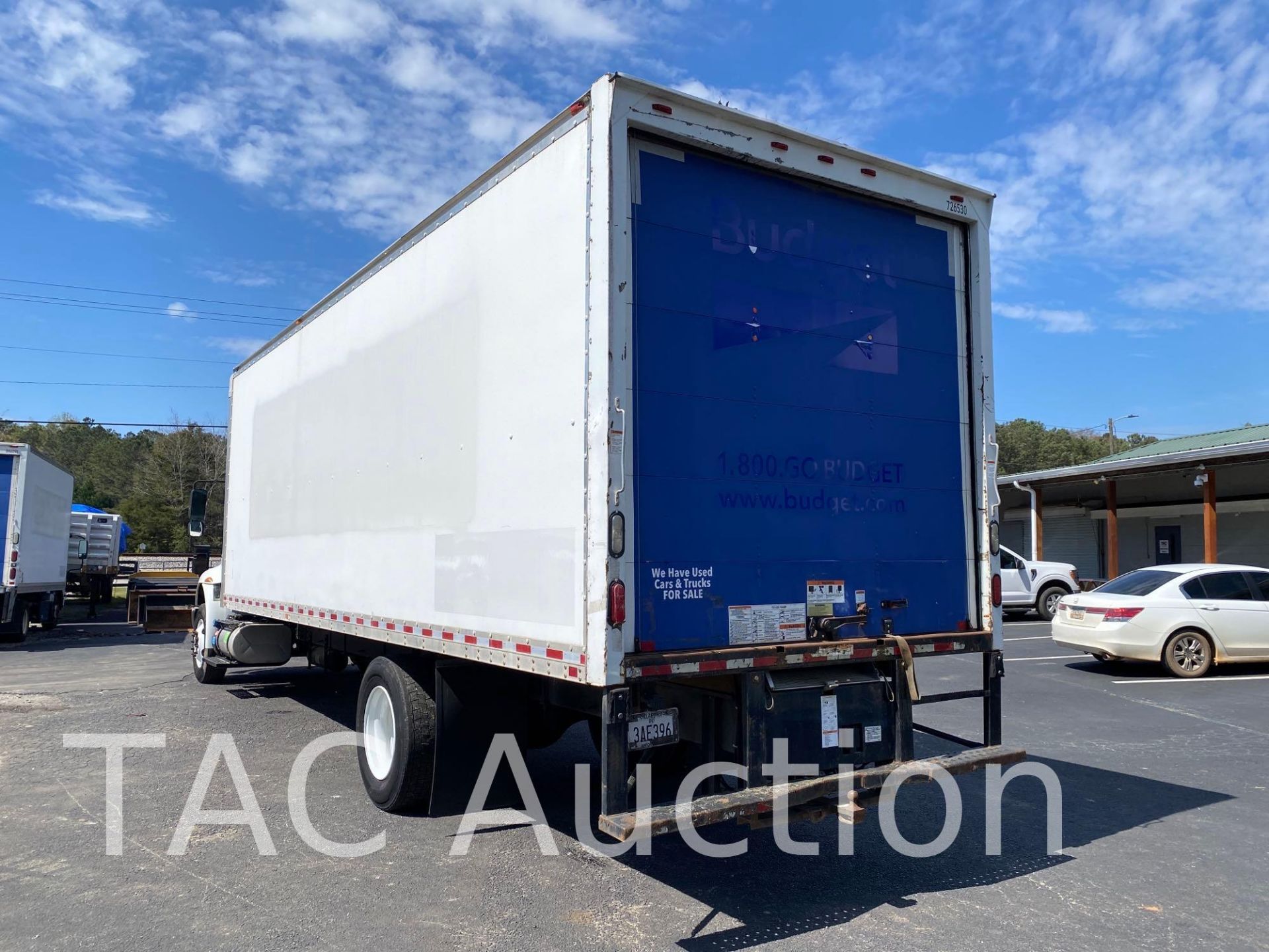 2017 International Durastar 4300 26ft Box Truck - Image 6 of 64