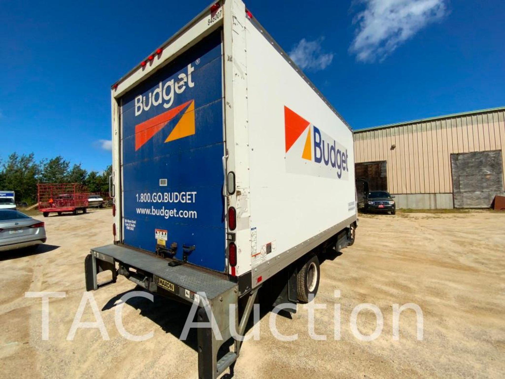 2018 Isuzu NPR 16ft Box Truck - Image 4 of 60