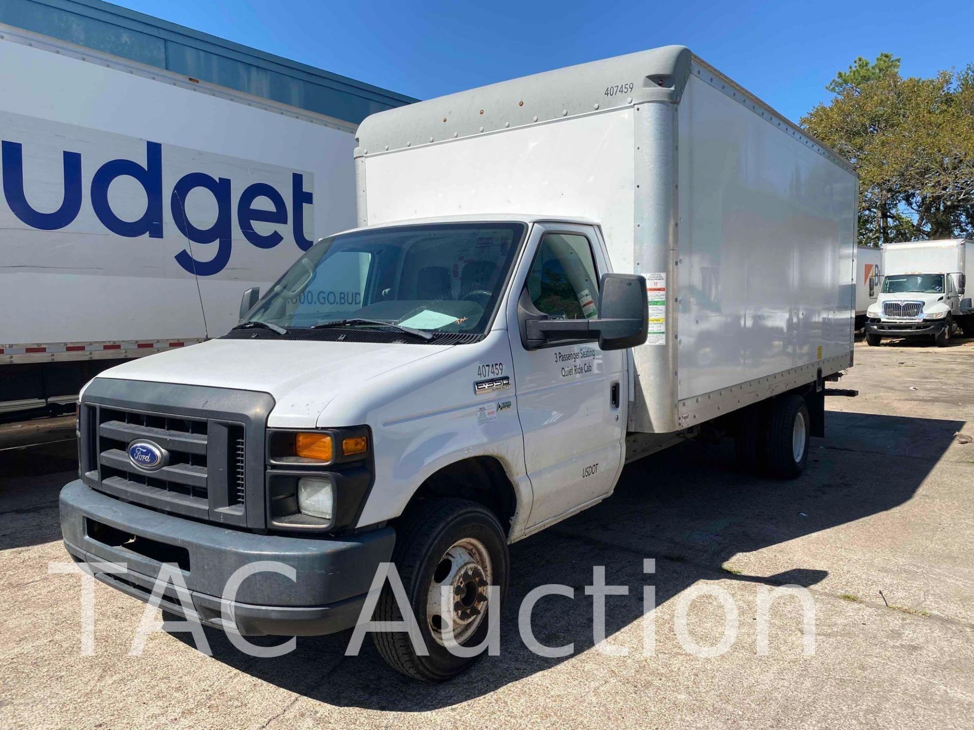 2014 Ford E-350 16ft Box Truck