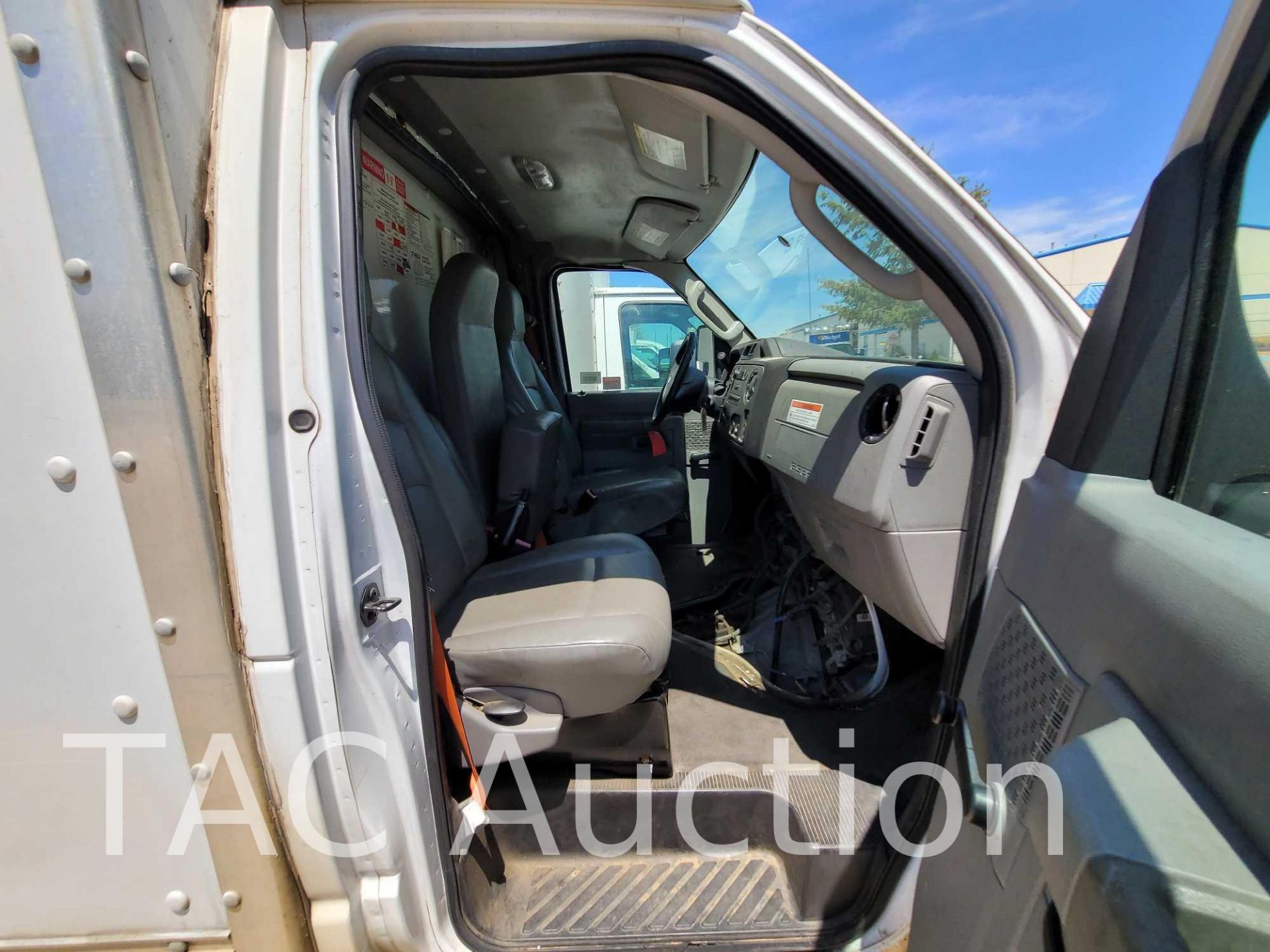 2014 Ford E-350 Box Truck - Image 19 of 45