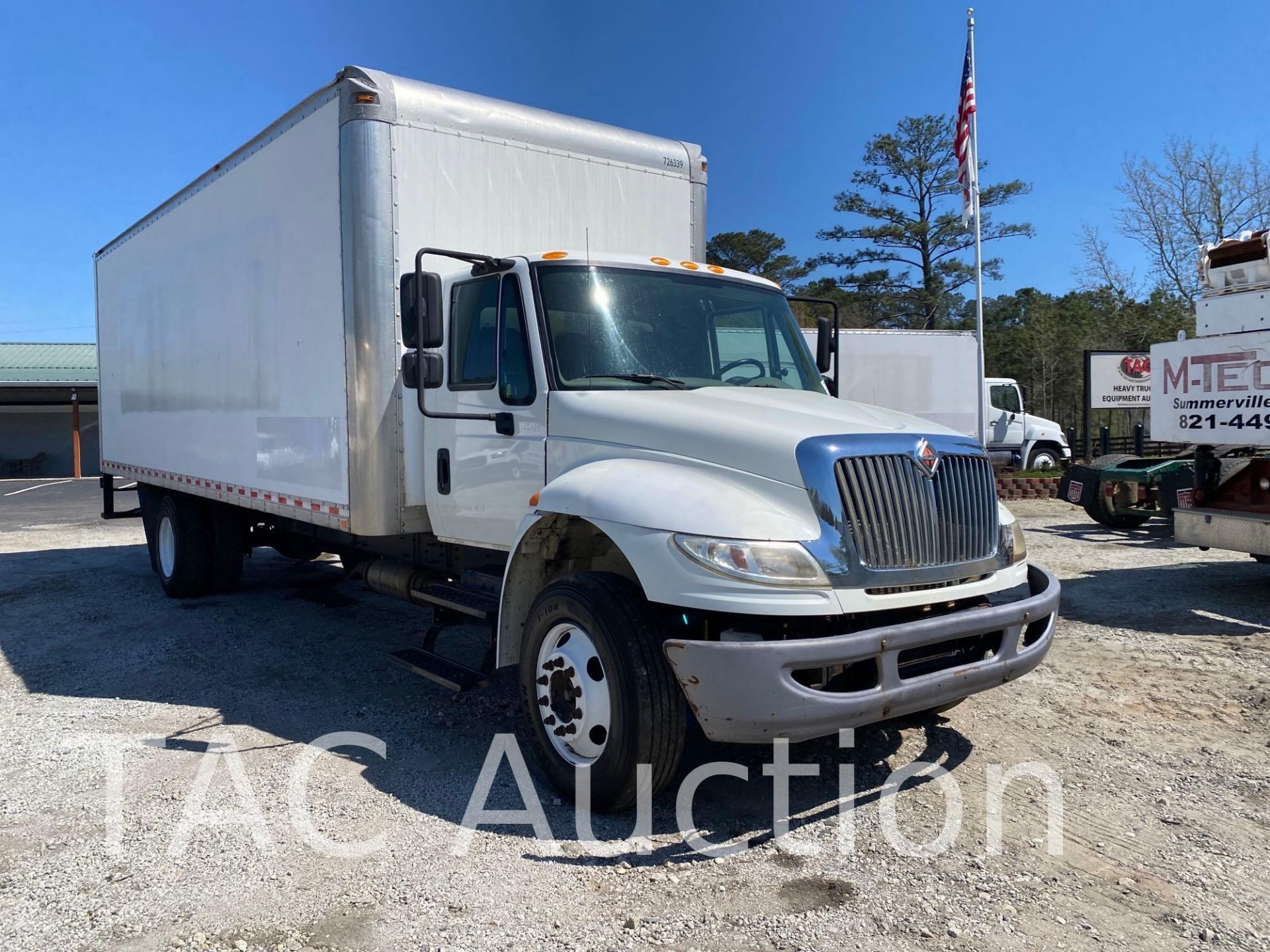 2017 International Durastar 4300 26ft Box Truck - Image 3 of 58