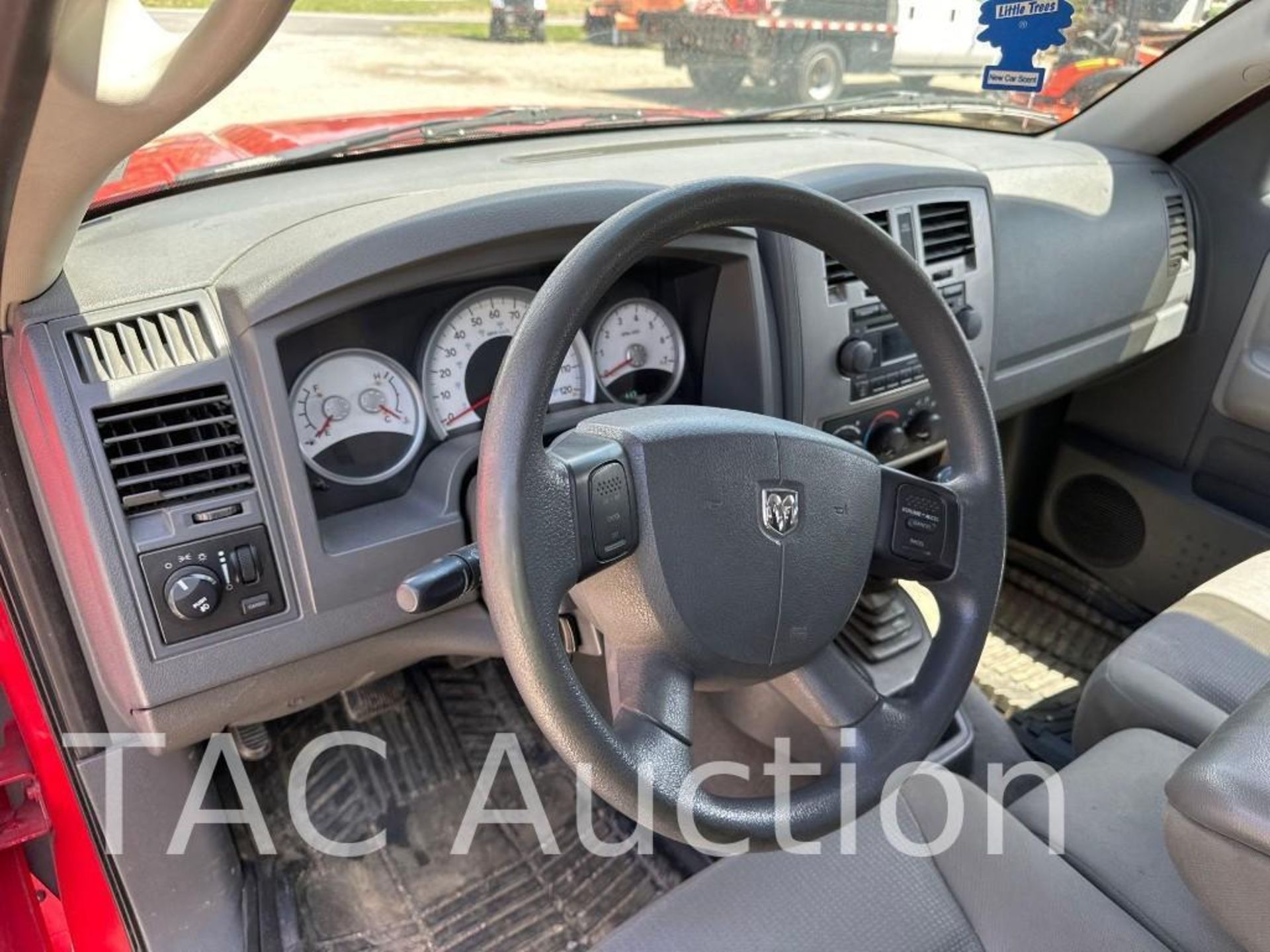 2006 Dodge Dakota SLT 4x4 Crew Cab Pickup Truck - Image 9 of 17