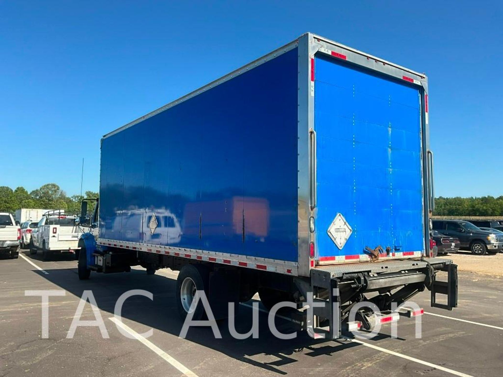 2018 Freightliner M2 Business Class 26ft Box Truck - Image 7 of 54