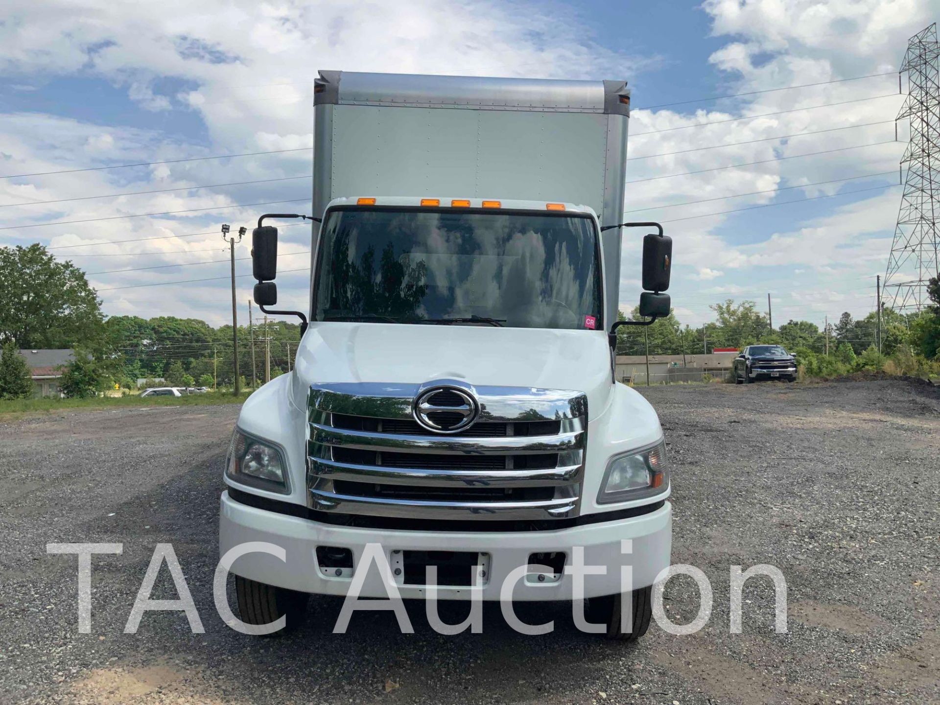 2018 Hino 268 26FT Box Truck with Lift Gate - Image 2 of 83