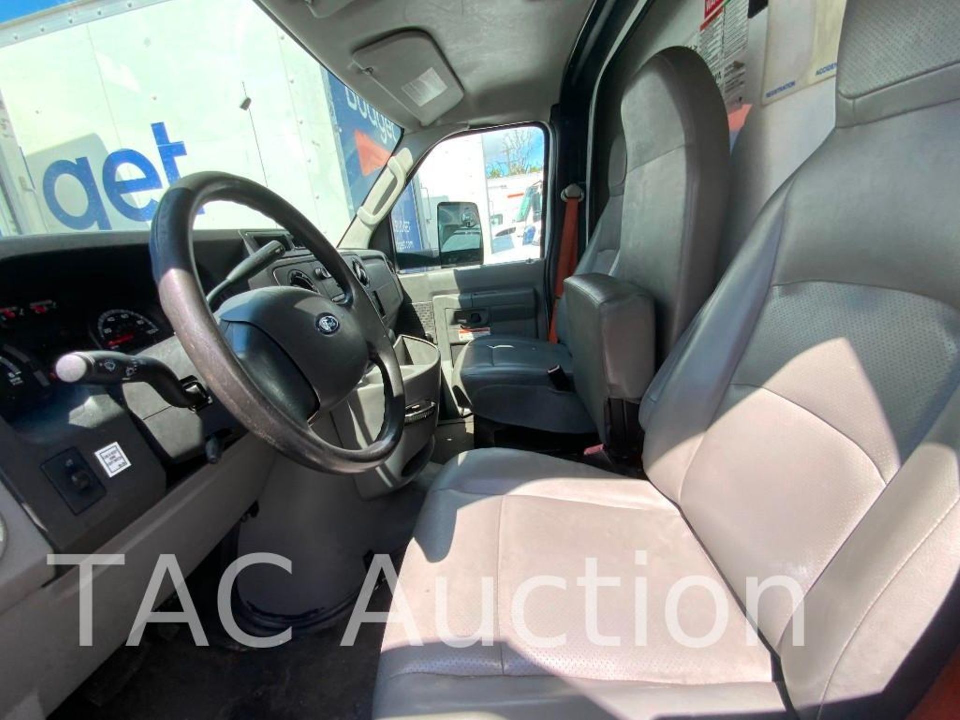 2014 Ford E-350 16ft Box Truck - Image 10 of 39