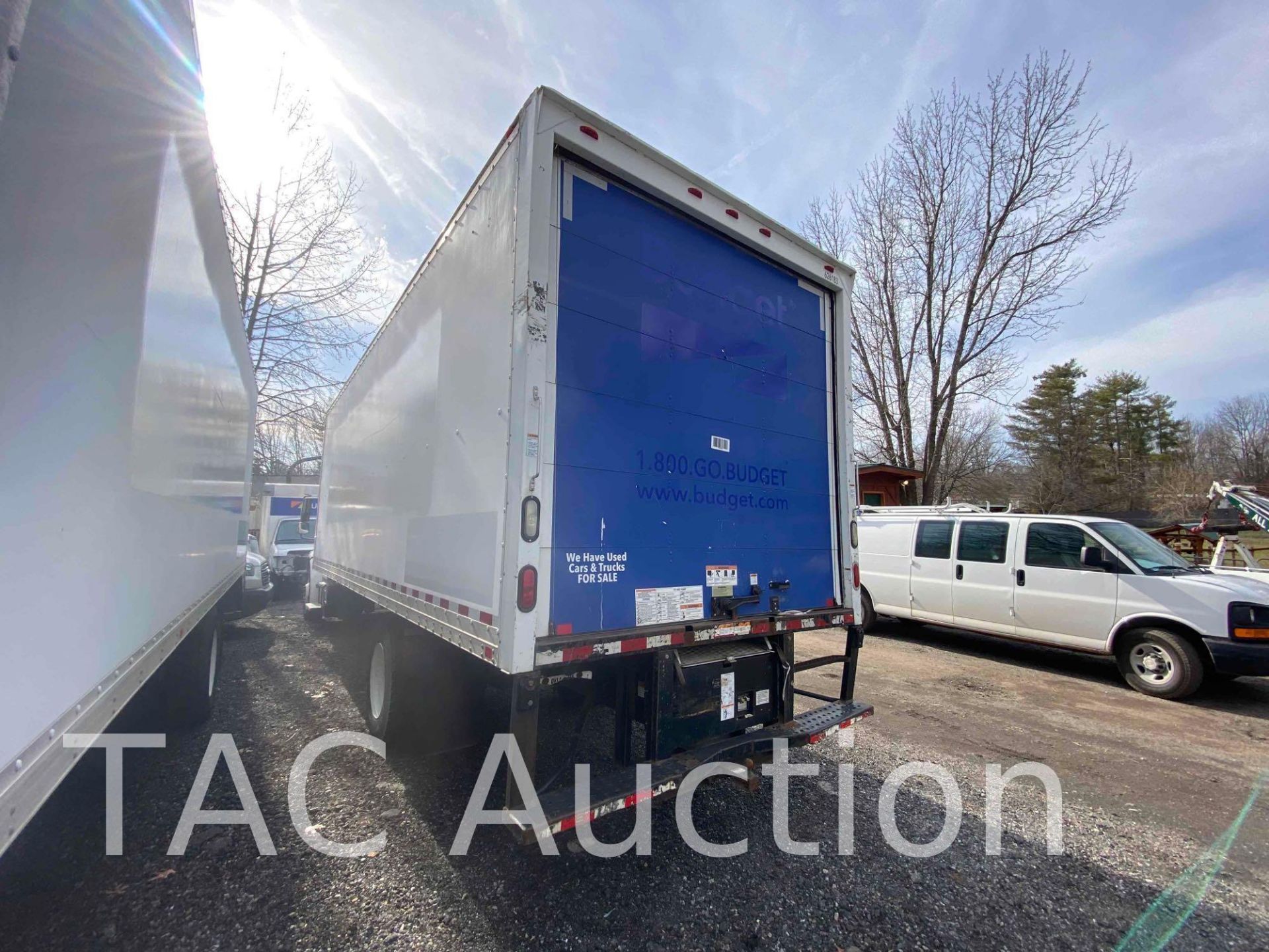 2016 Freightliner M2 26ft Box Truck - Image 6 of 63