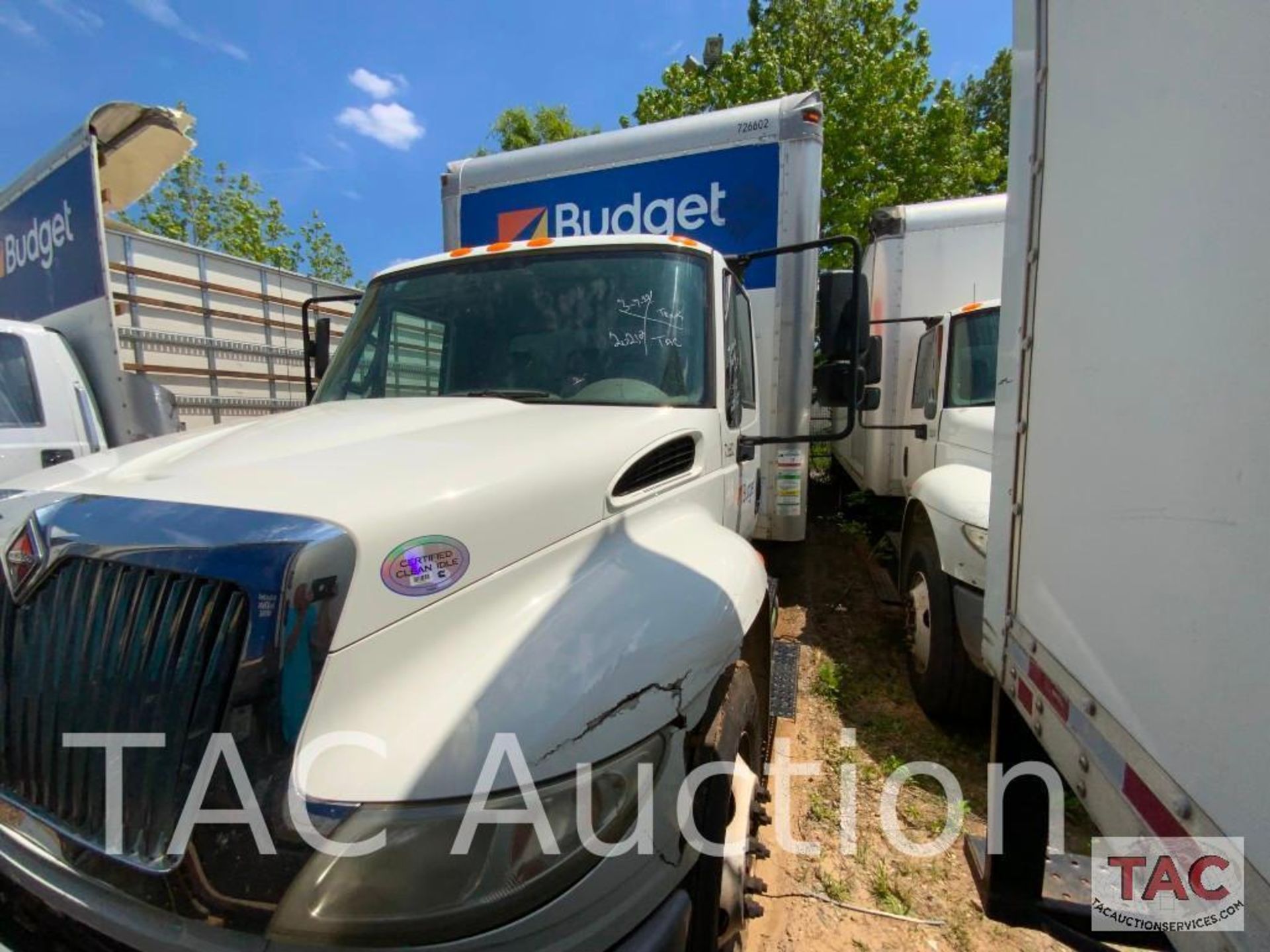 2017 International Durastar 4300 26ft Box Truck