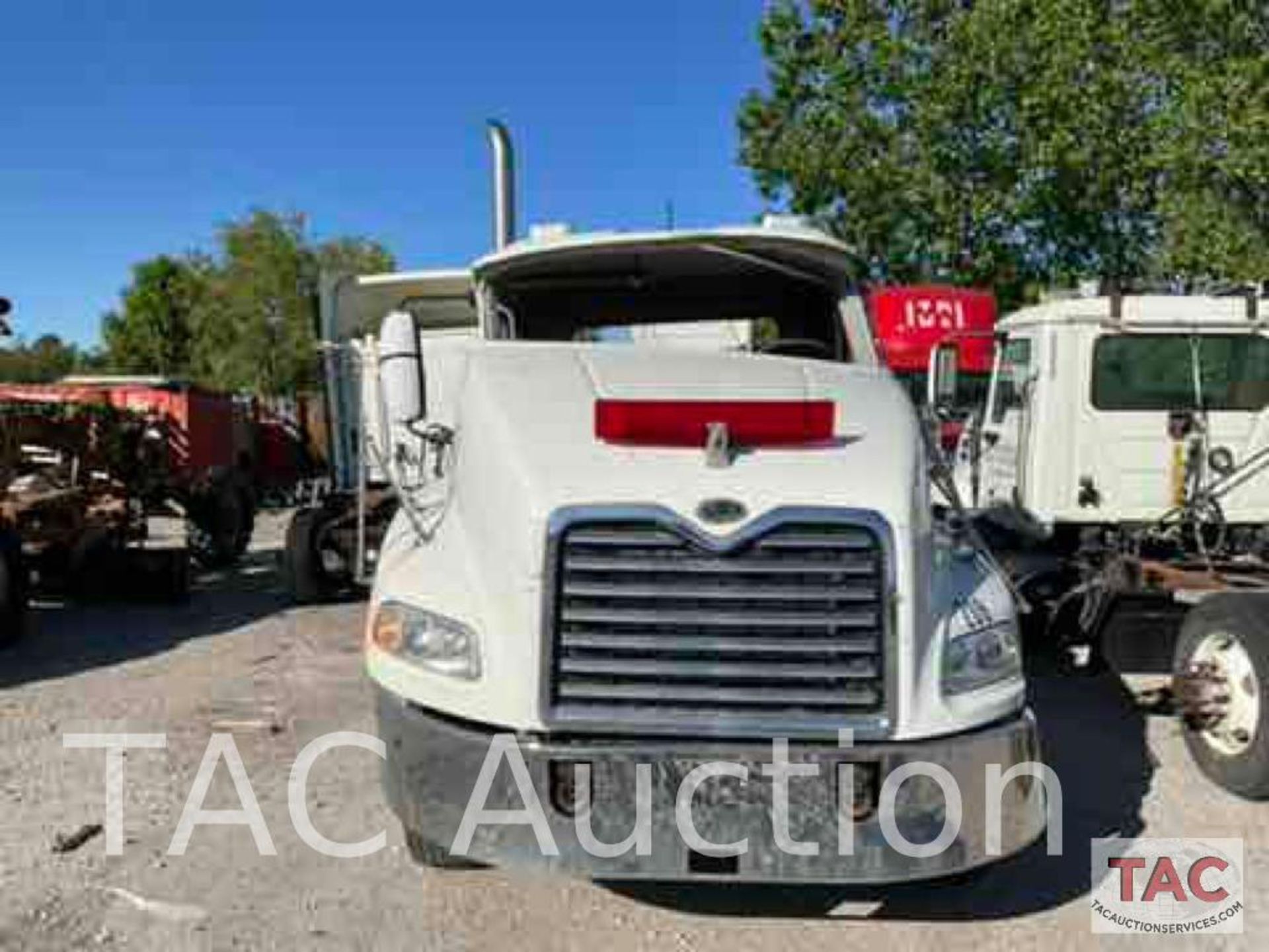 2004 Mack CXN613 Day Cab - Image 2 of 56