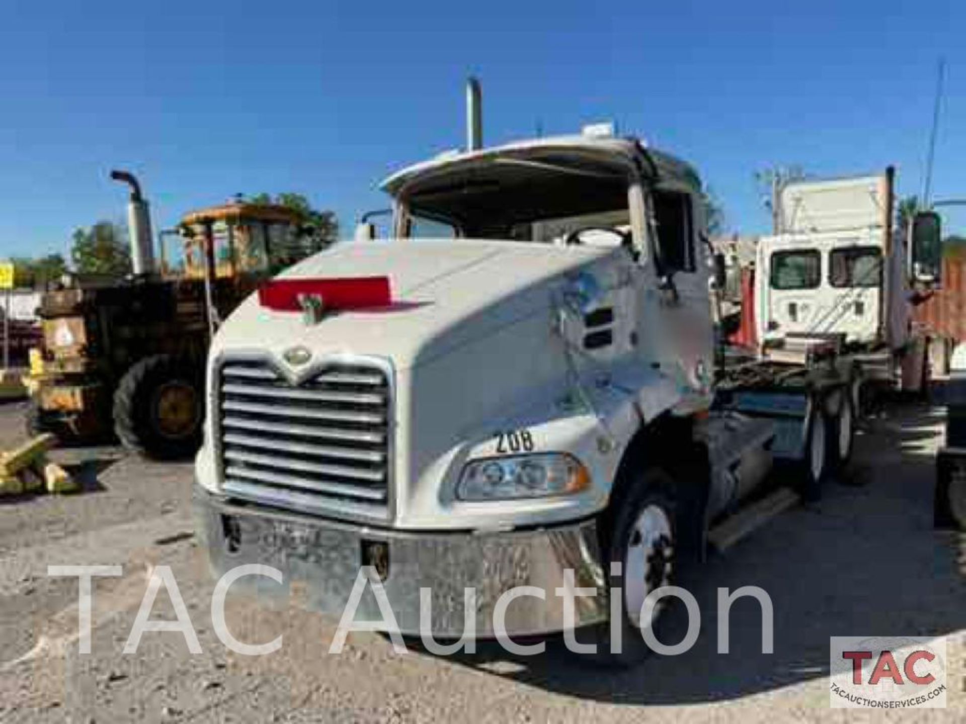 2004 Mack CXN613 Day Cab