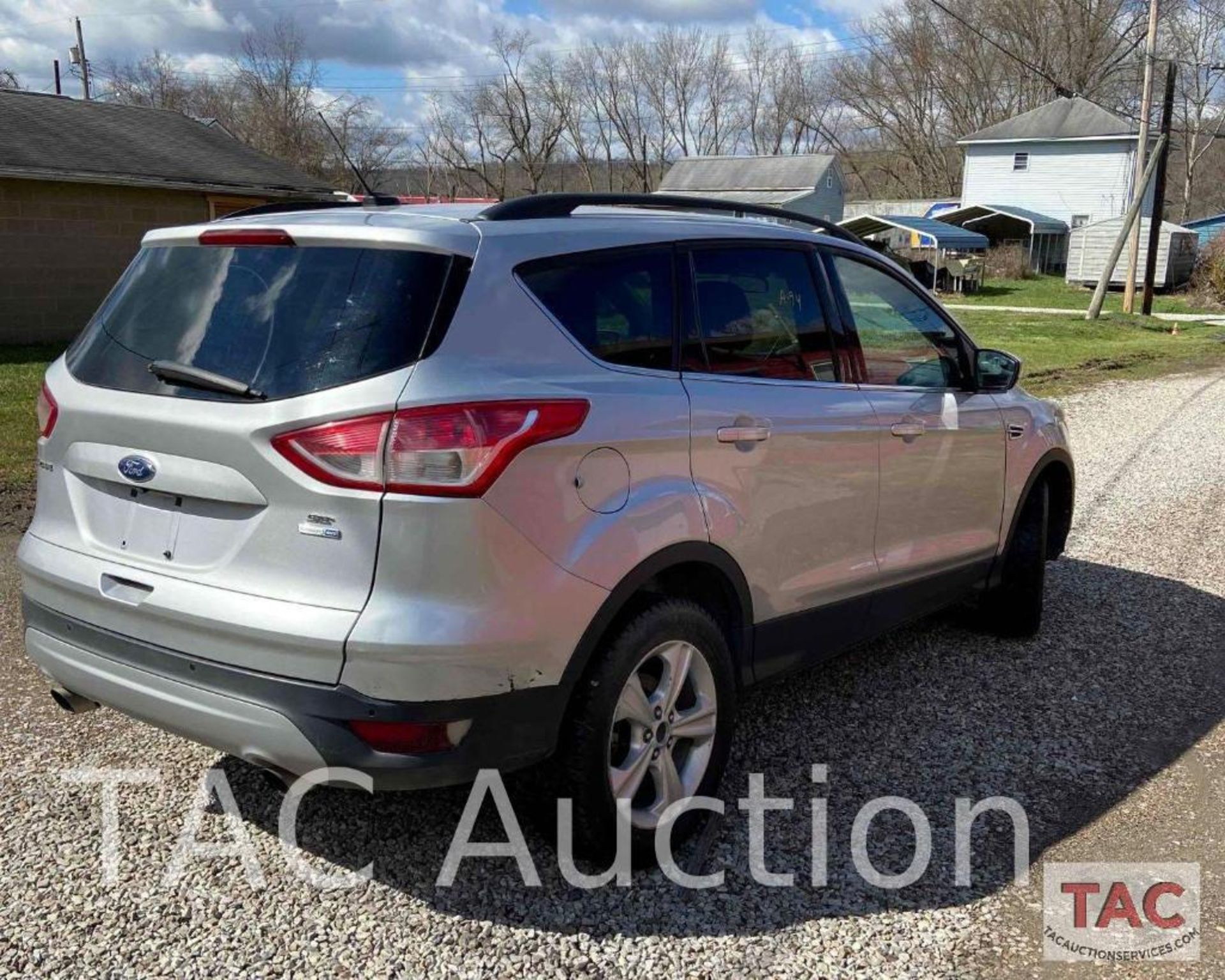 2015 Ford Escape SE 4x4 SUV - Image 5 of 17