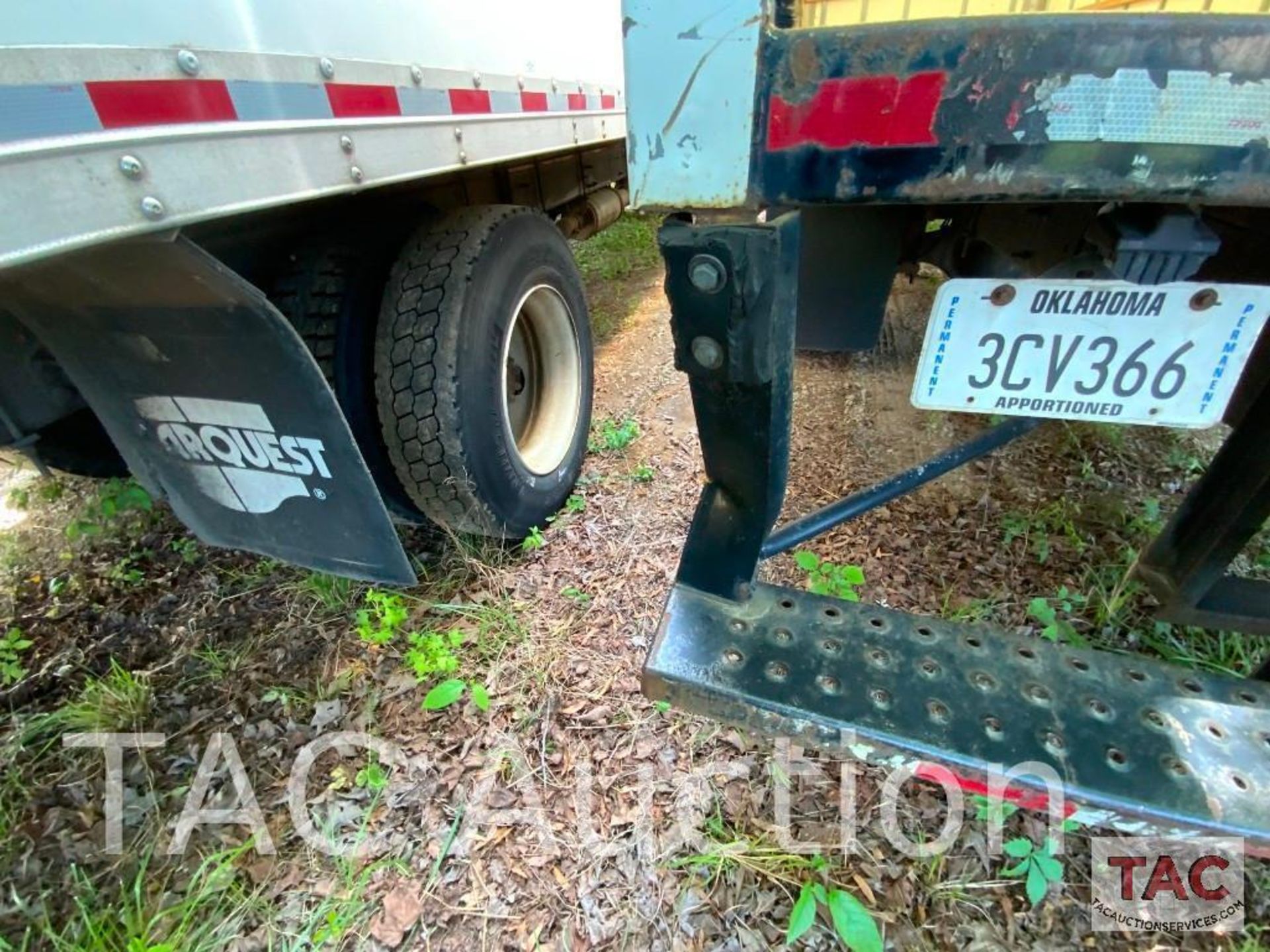 2017 International Durastar 4300 26ft Box Truck - Image 33 of 51