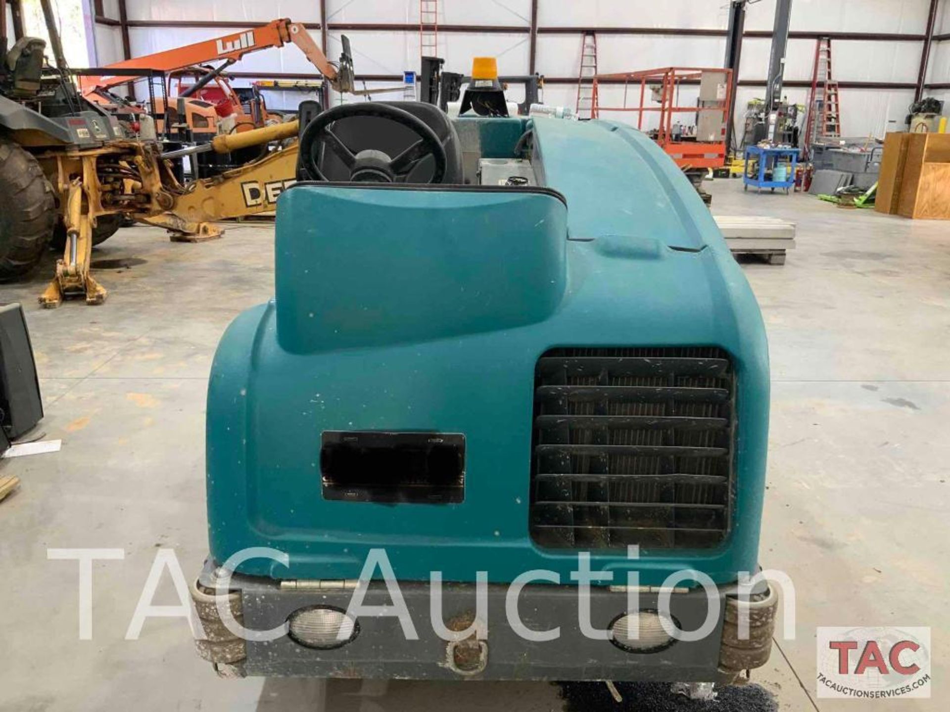 Tennant T20 Industrial Ride-On Scrubber - Image 2 of 29