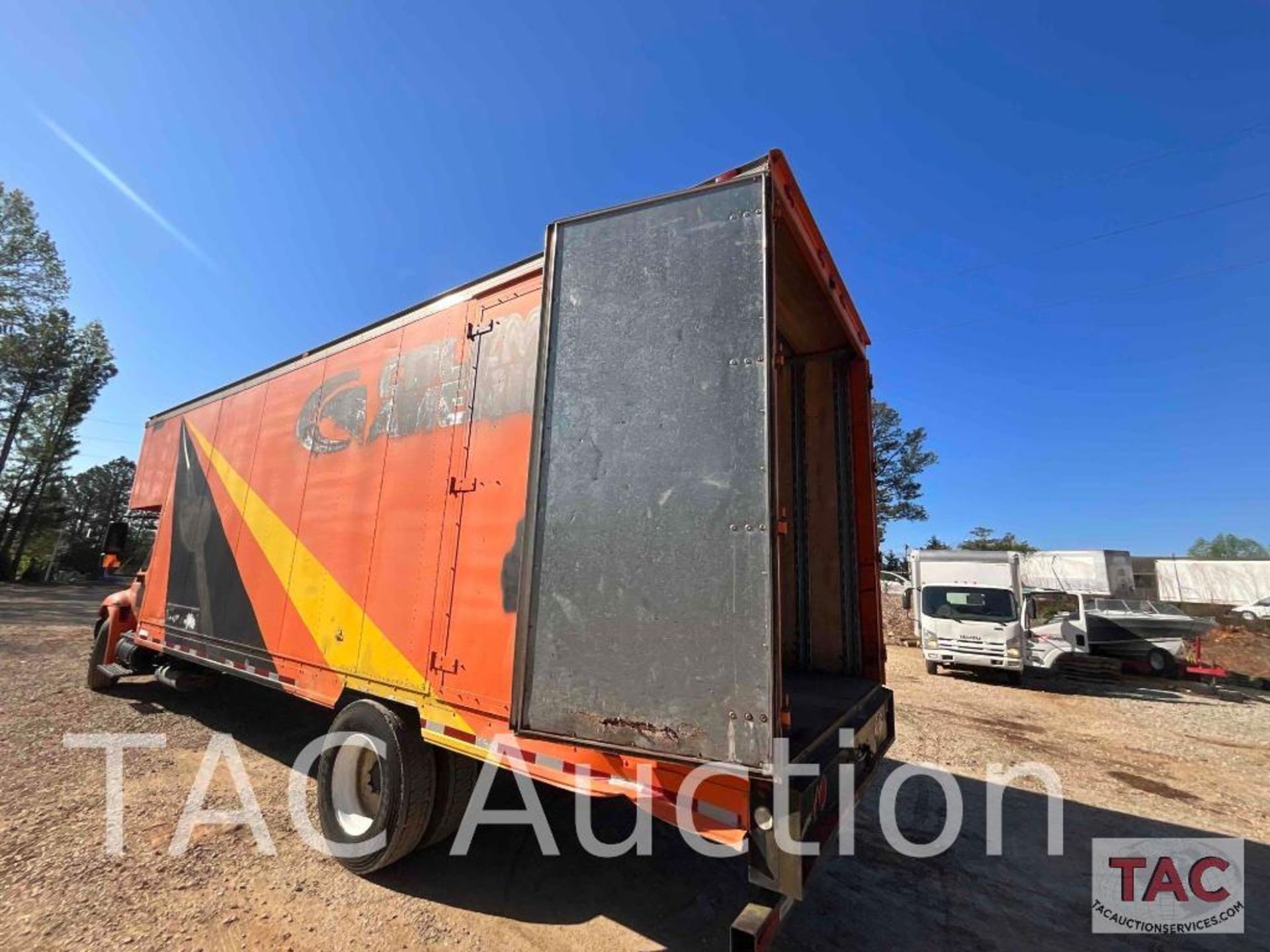 2006 International MA035 4400 26ft Box Truck - Image 38 of 95