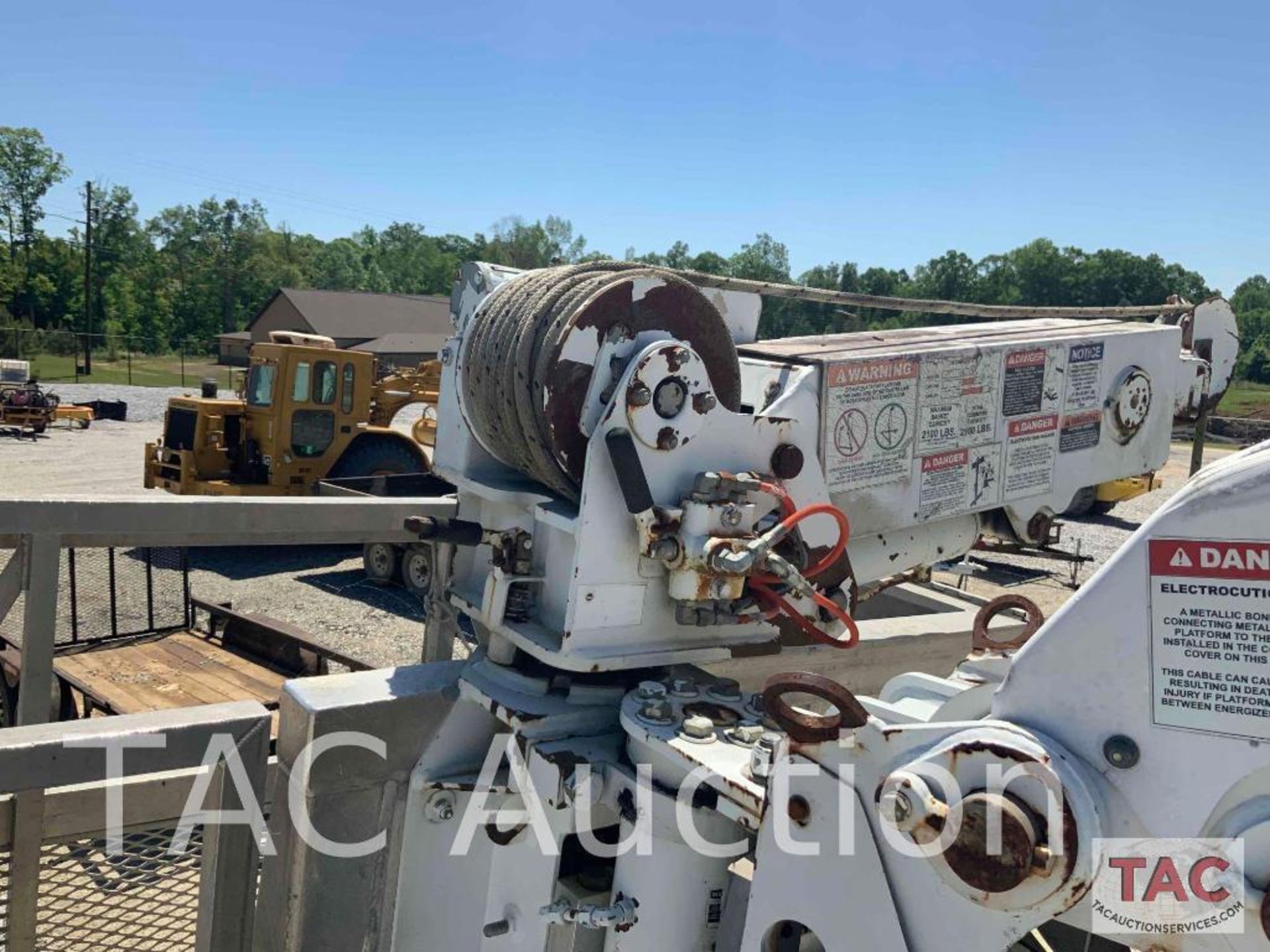 2005 ALTEC AH100 Articulating Non-Overcenter Aerial Bucket Truck Body Only - Image 43 of 69