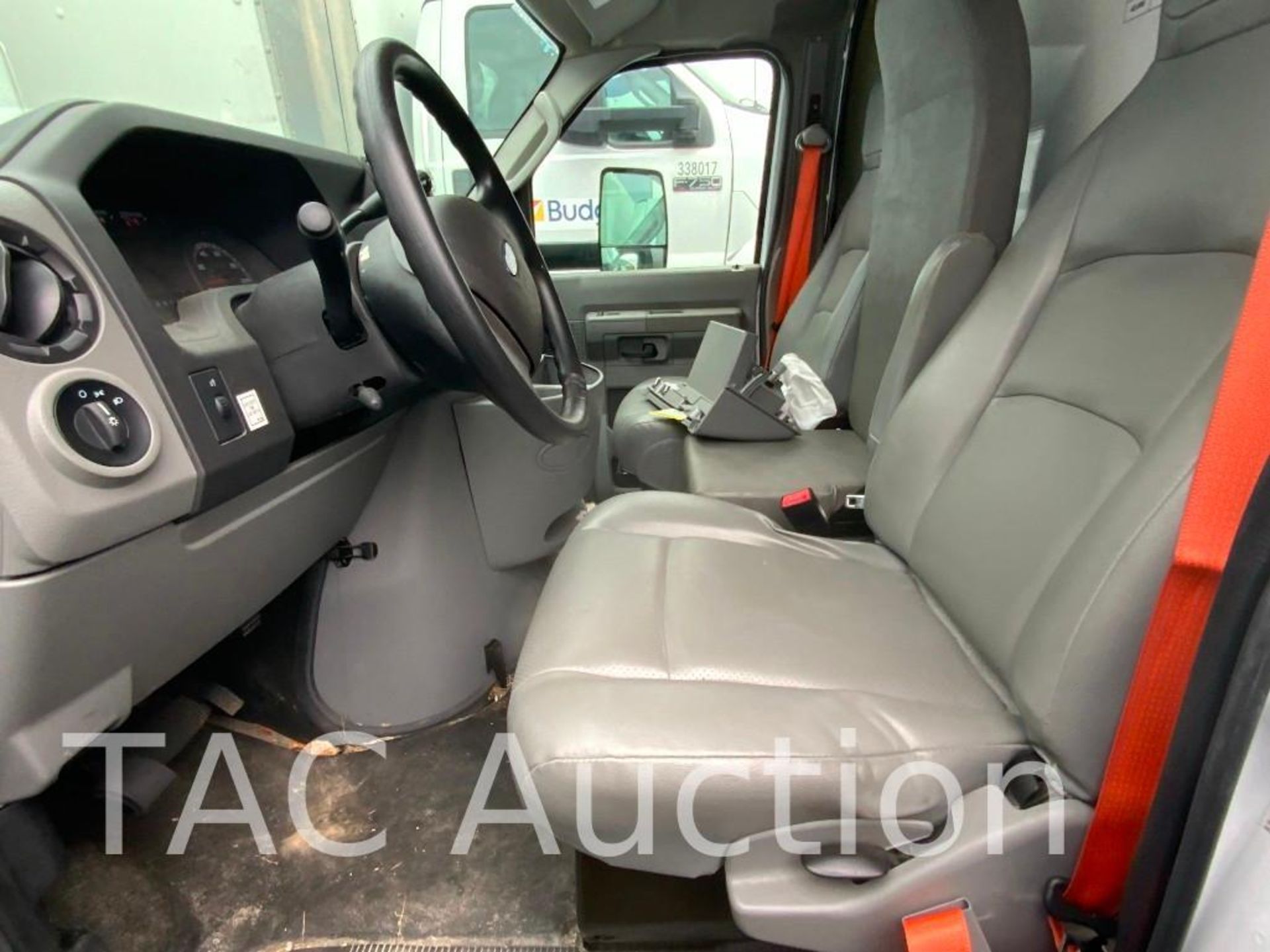 2019 Ford E-350 Cutaway Van - Image 7 of 35