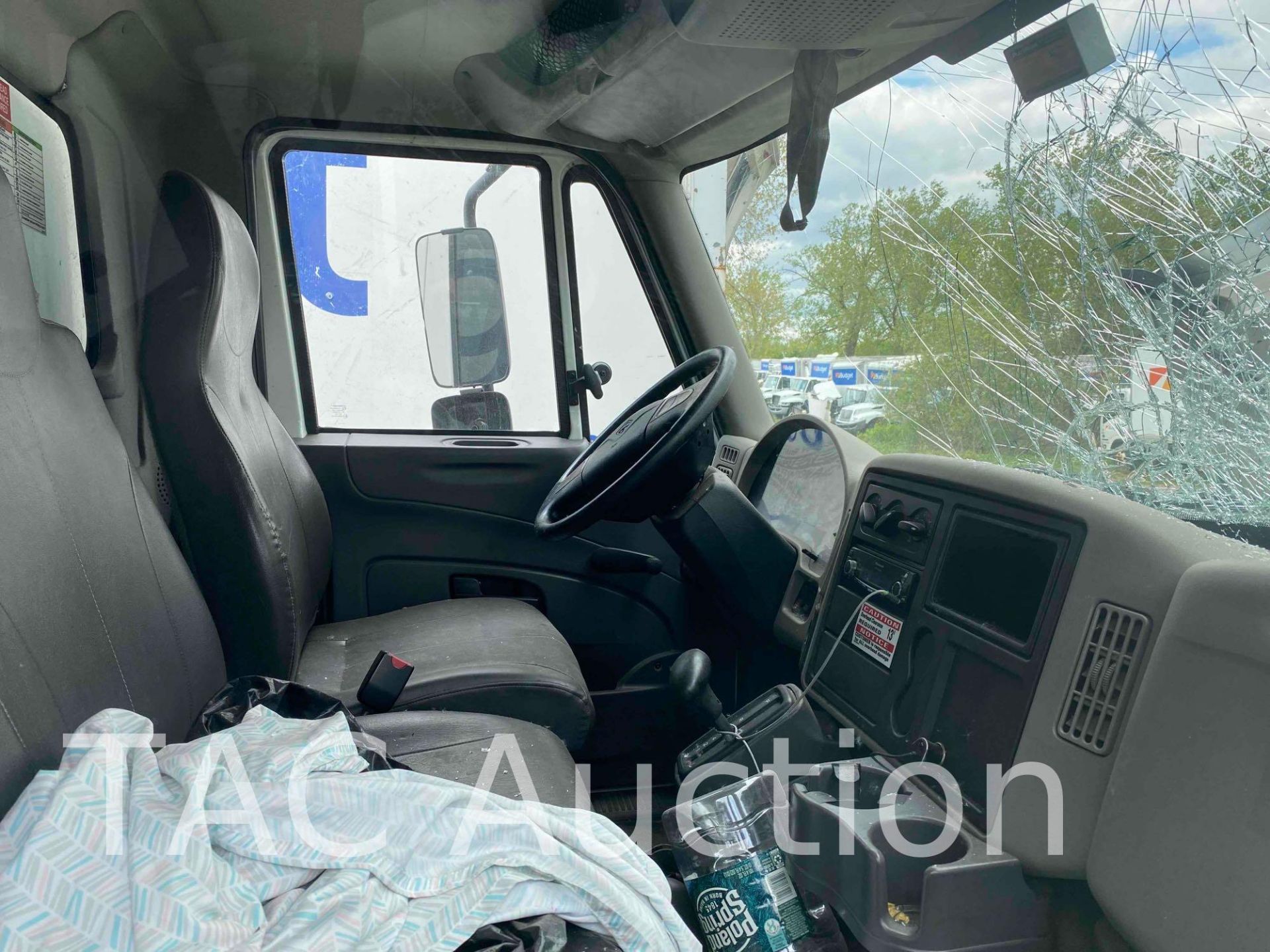 2017 International Durastar 4300 26ft Box Truck - Image 7 of 39