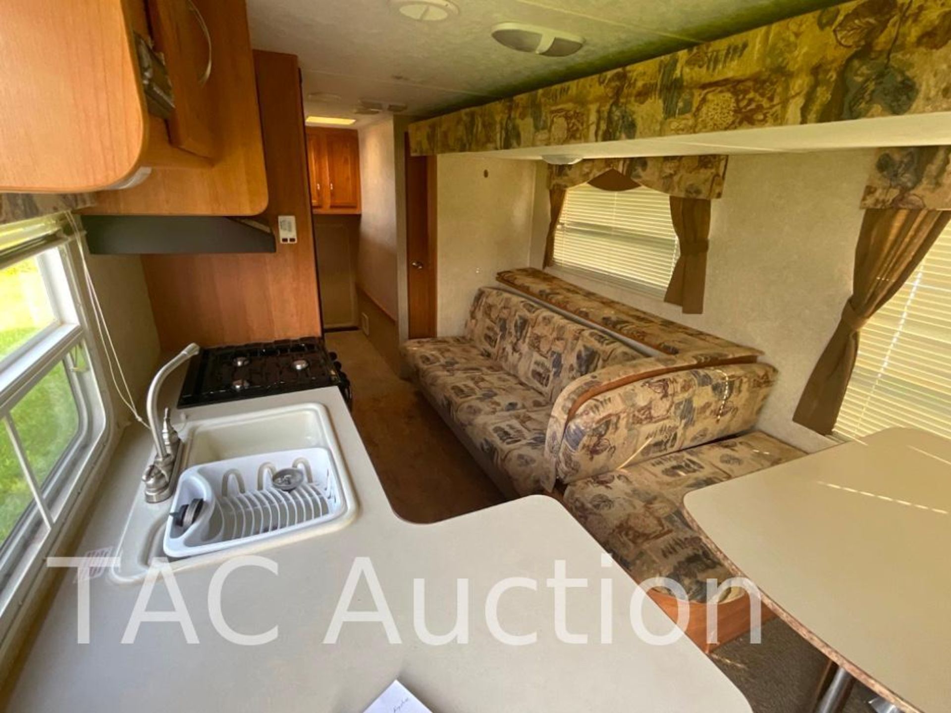 2006 Keystone Zep II 29ft Bumper Pull Camper Location Near Sweetwater