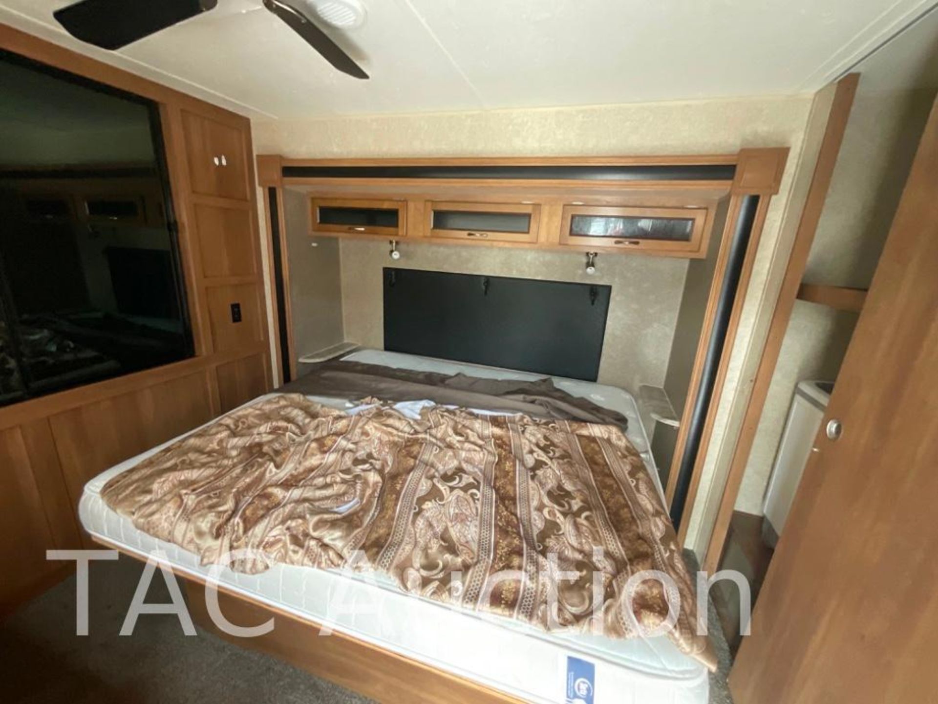 2017 Coachmen Catalina Destination 39MKTS 40ft Bumper Pull Camper - Image 37 of 49