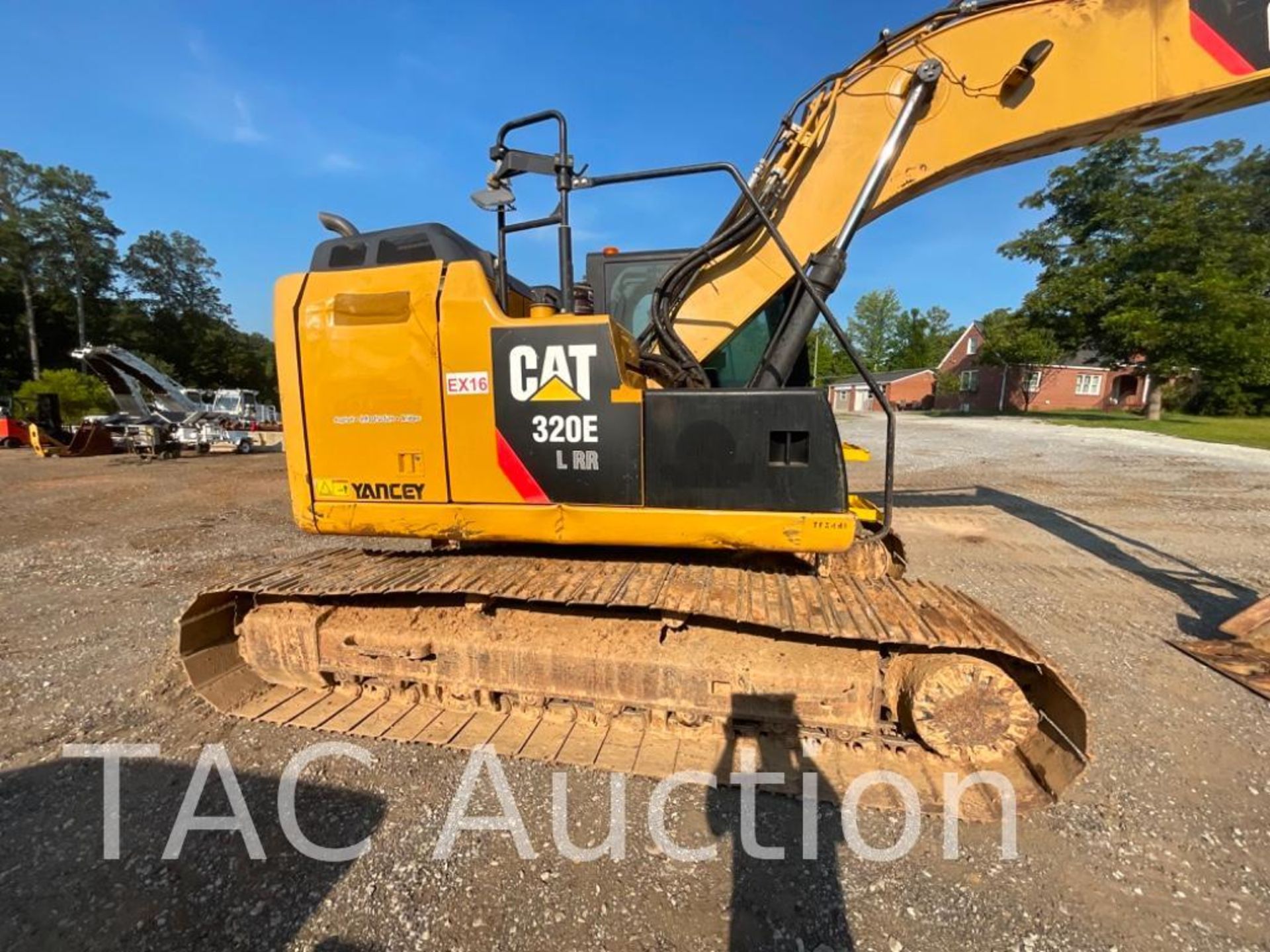 2013 Caterpillar 320ELRR Crawler Excavator - Image 2 of 48