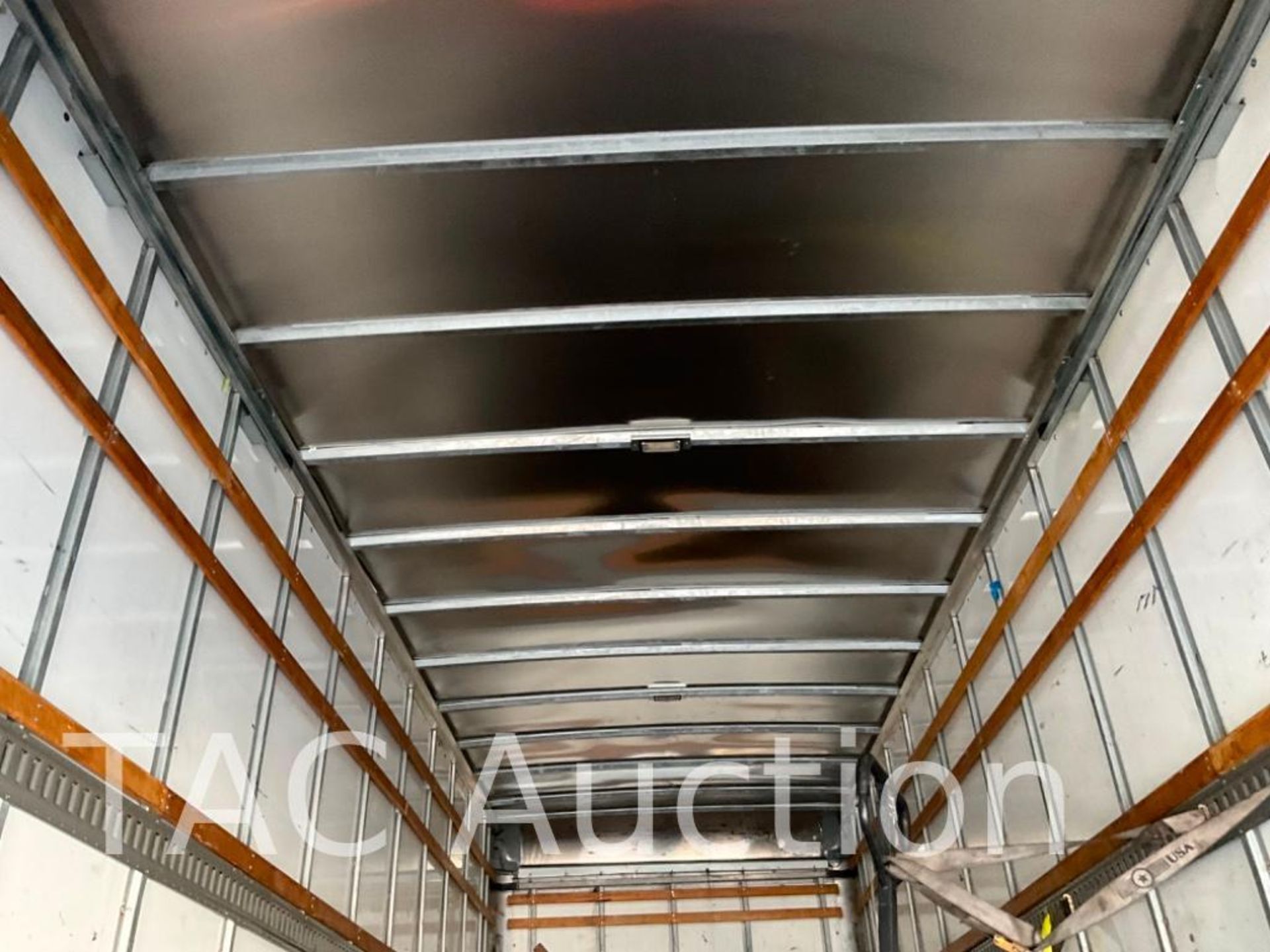 2016 International DuraStar 4300 26ft Box Truck - Image 40 of 44
