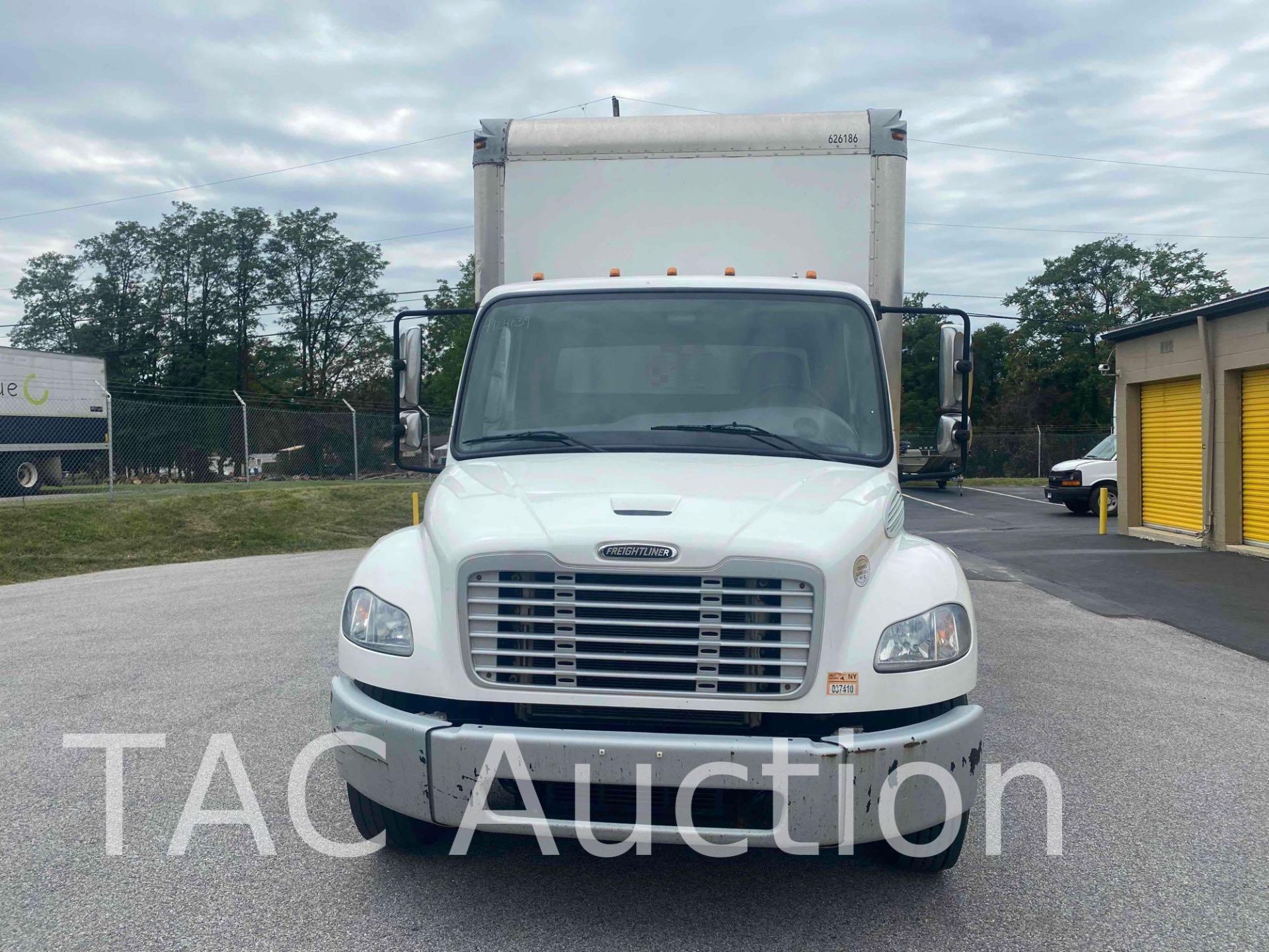 2016 Freightliner M2106 26ft Box Truck - Image 2 of 57