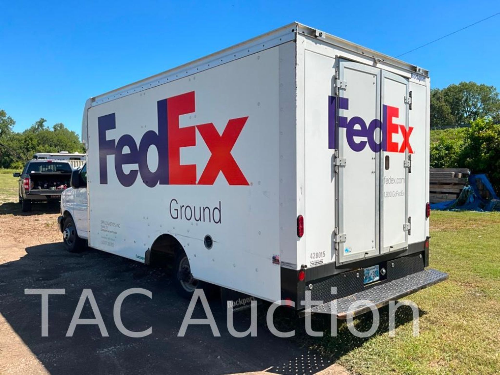 2019 Chevrolet Express 14ft Box Truck - Image 4 of 48