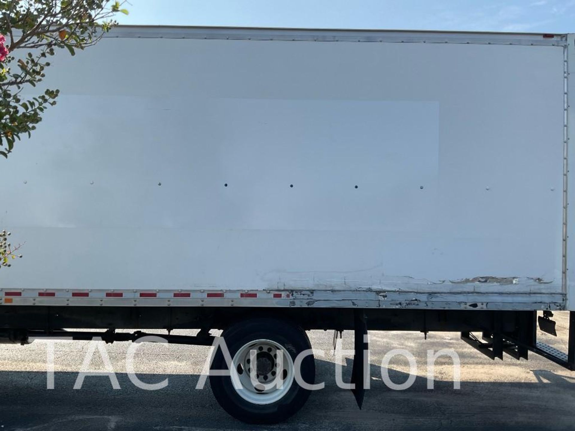 2017 International Durastar 4300 26ft Box Truck - Image 3 of 56