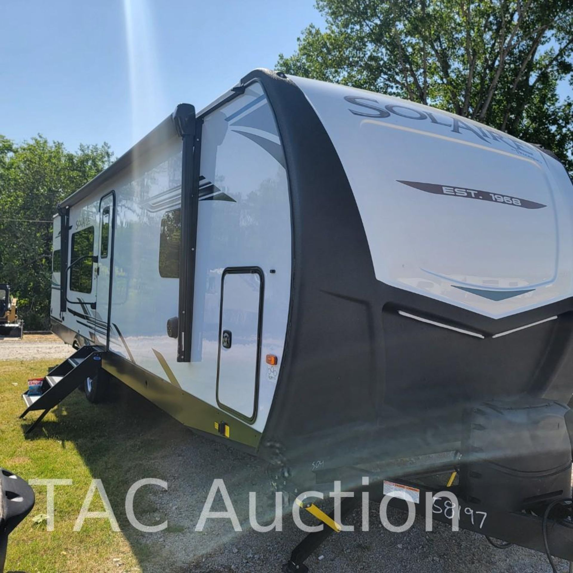 New 2022 Palomino Solaire 304RKDS Bumper Pull Camper