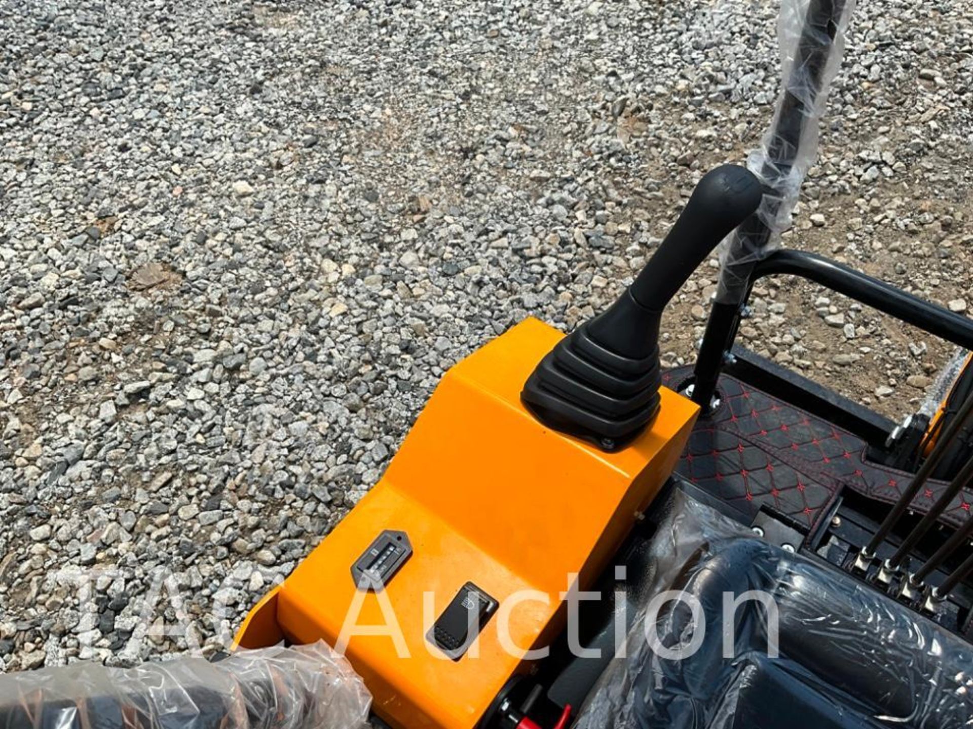 New 2023 VICSEC Crawler Mini Excavator - Image 16 of 19