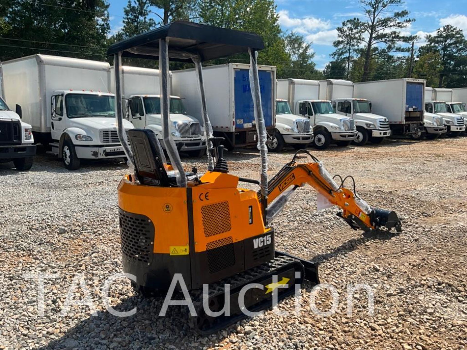 New 2023 VICSEC Crawler Mini Excavator - Image 6 of 18