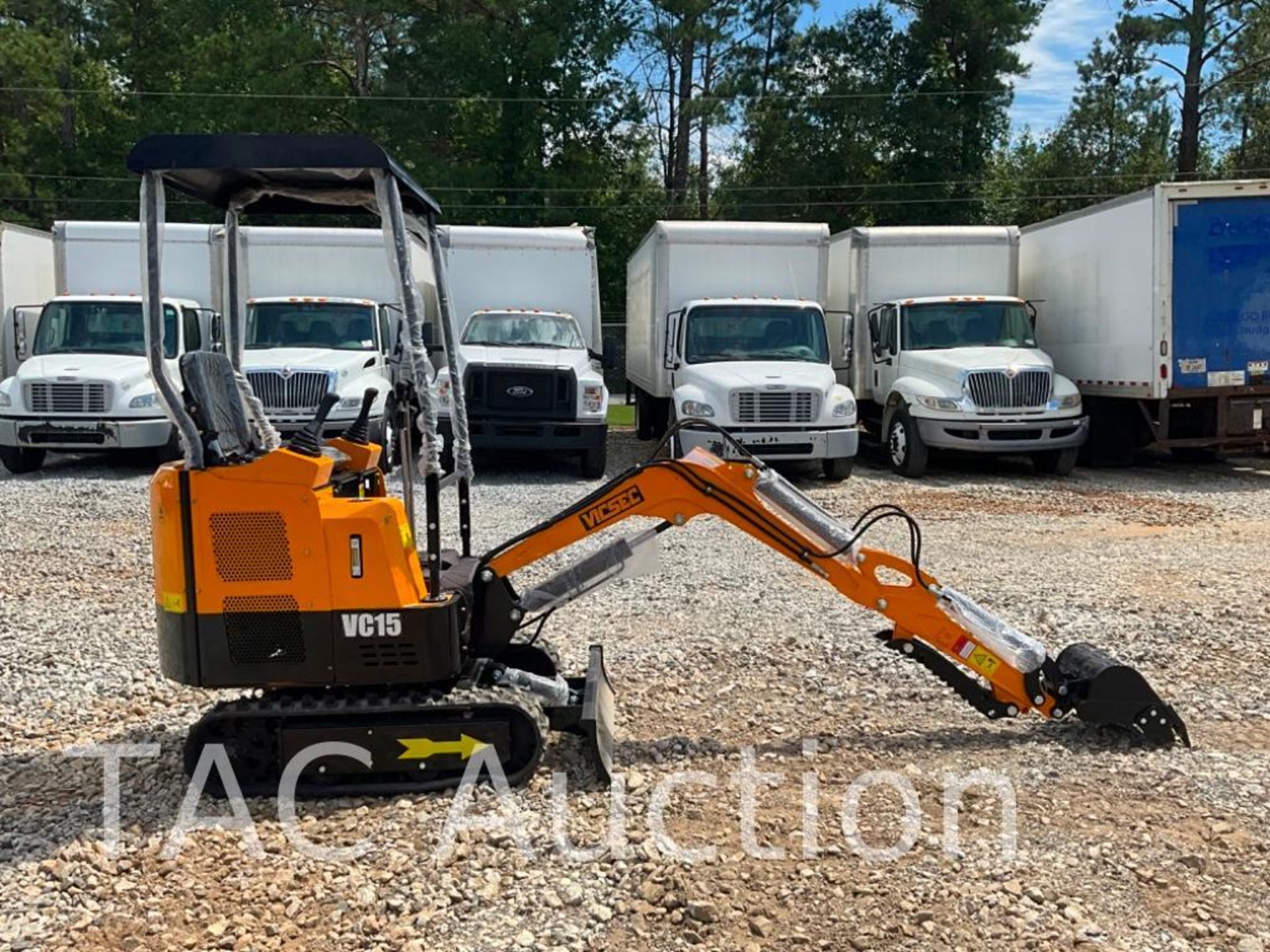 New 2023 VICSEC Crawler Mini Excavator - Image 8 of 19