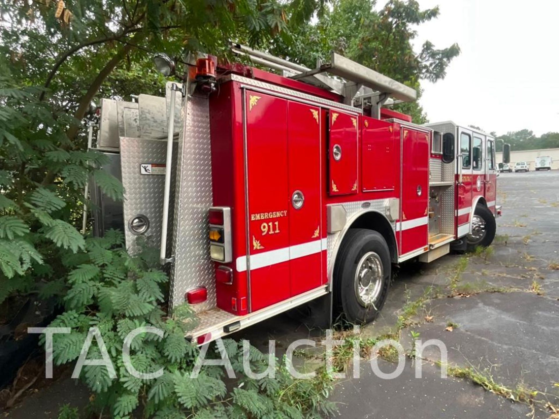 2000 E-One Fire Truck - Image 8 of 62