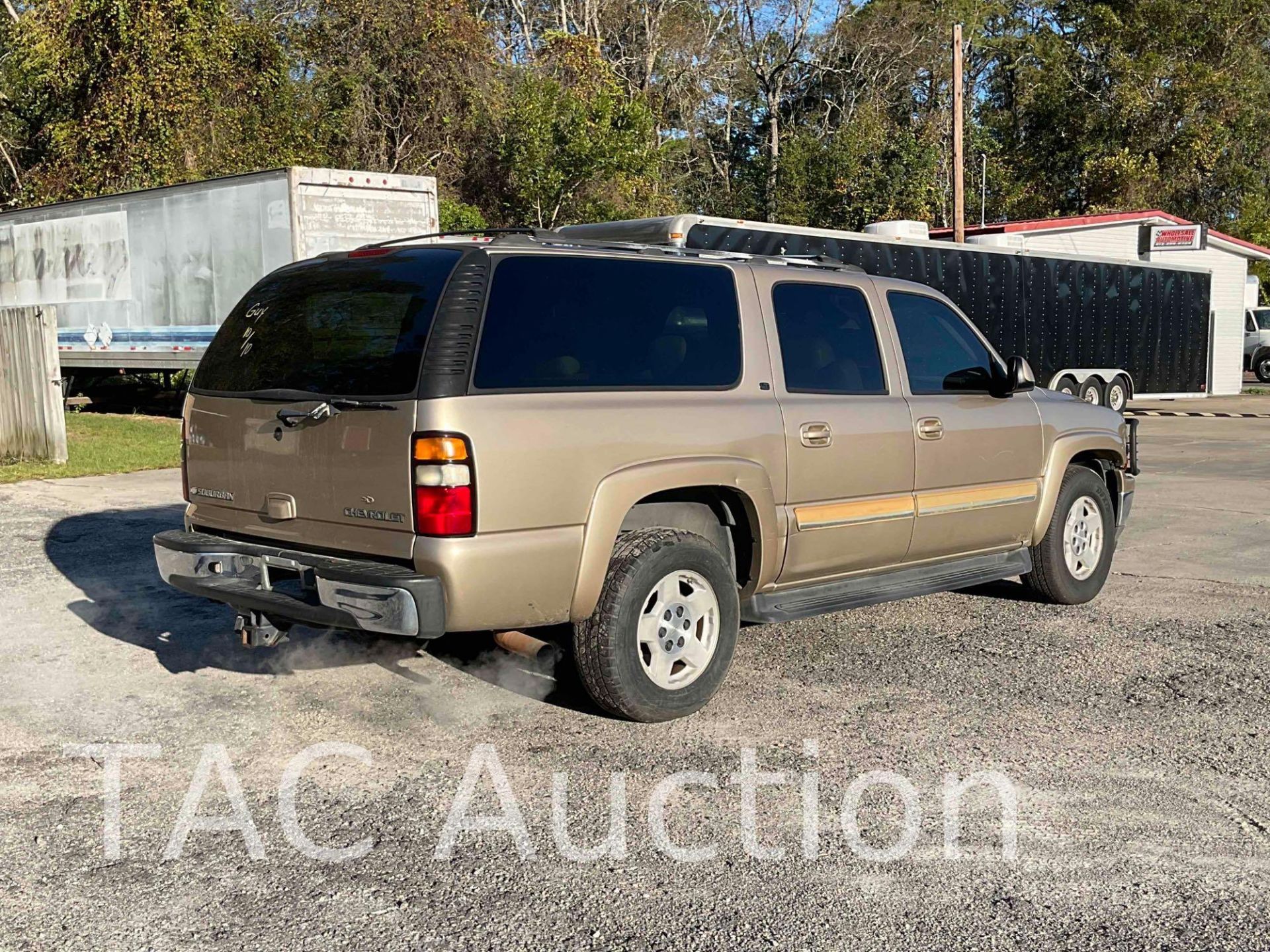 2005 Chevrolet Suburban LT SUV - Image 5 of 57