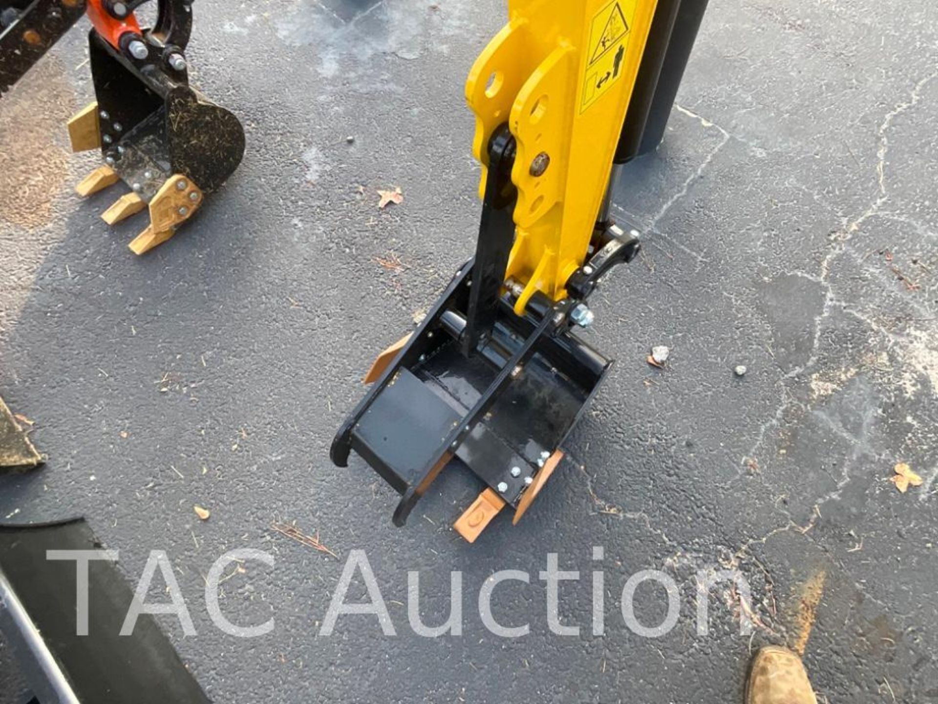 New Agrotk QH12 Mini Excavator - Image 11 of 15