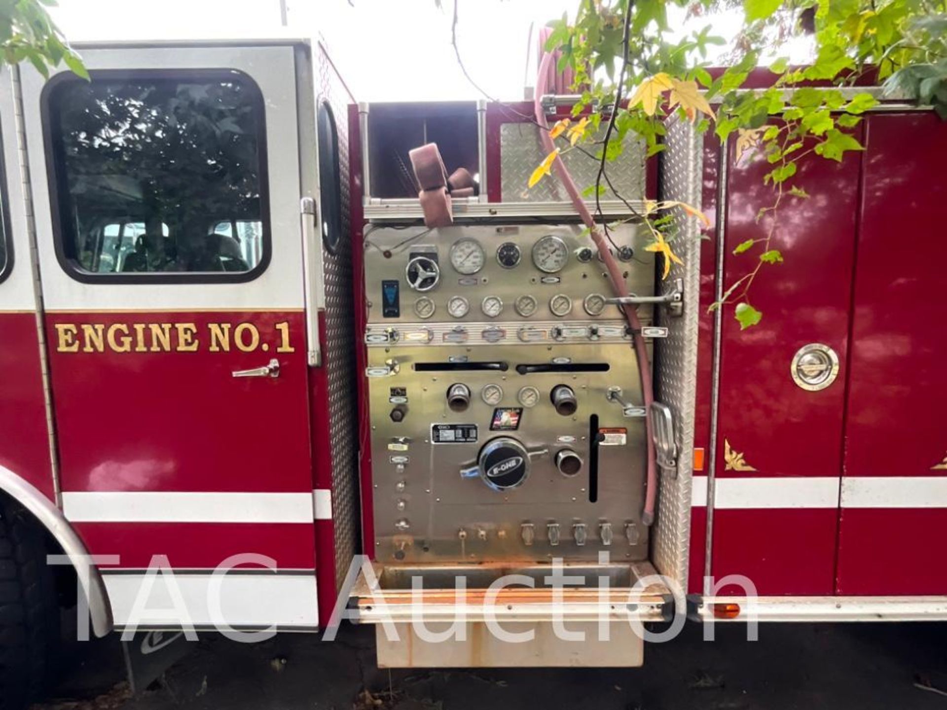 2000 E-One Fire Truck - Image 3 of 62