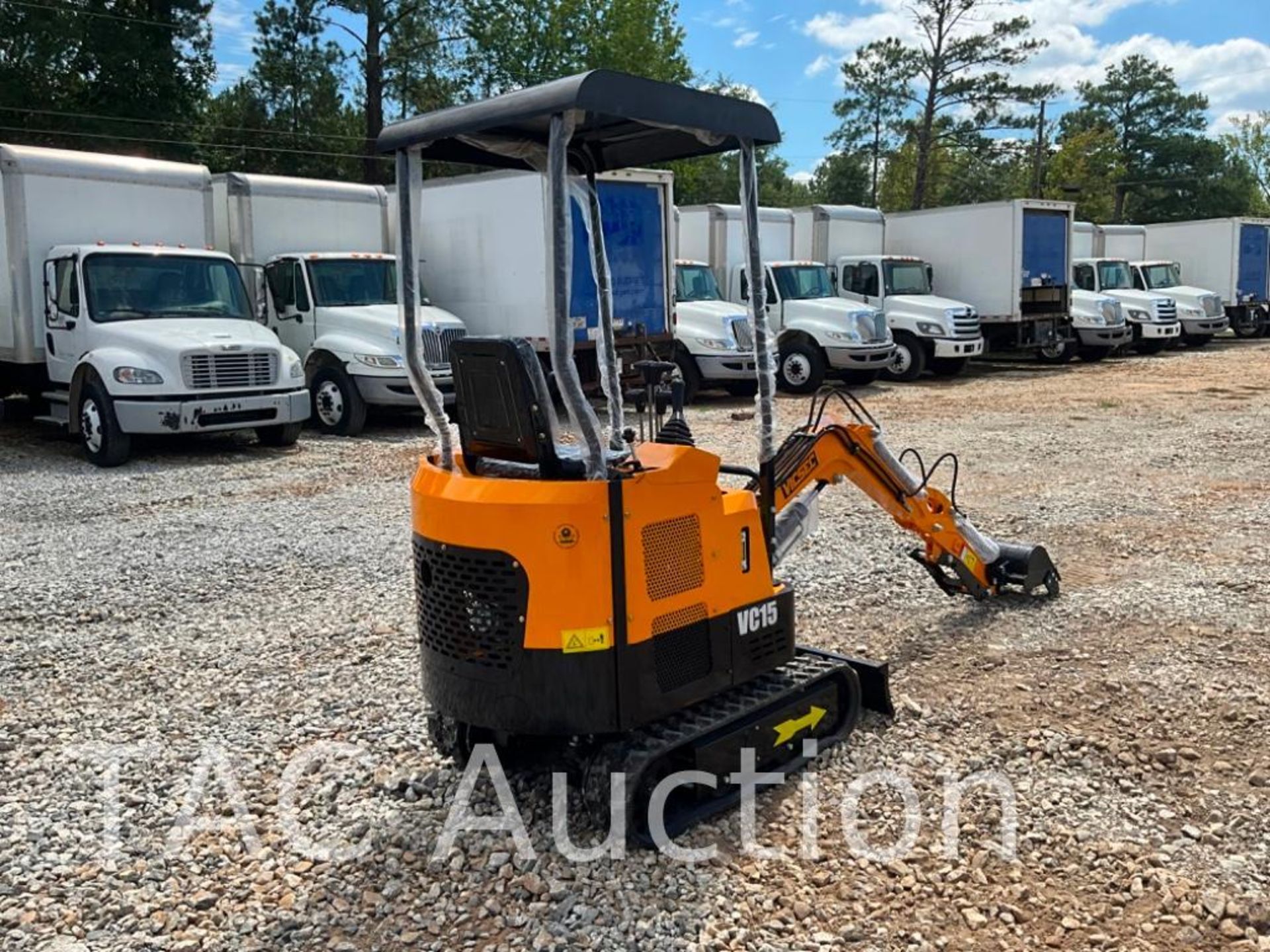 New 2023 VICSEC Crawler Mini Excavator - Image 6 of 19