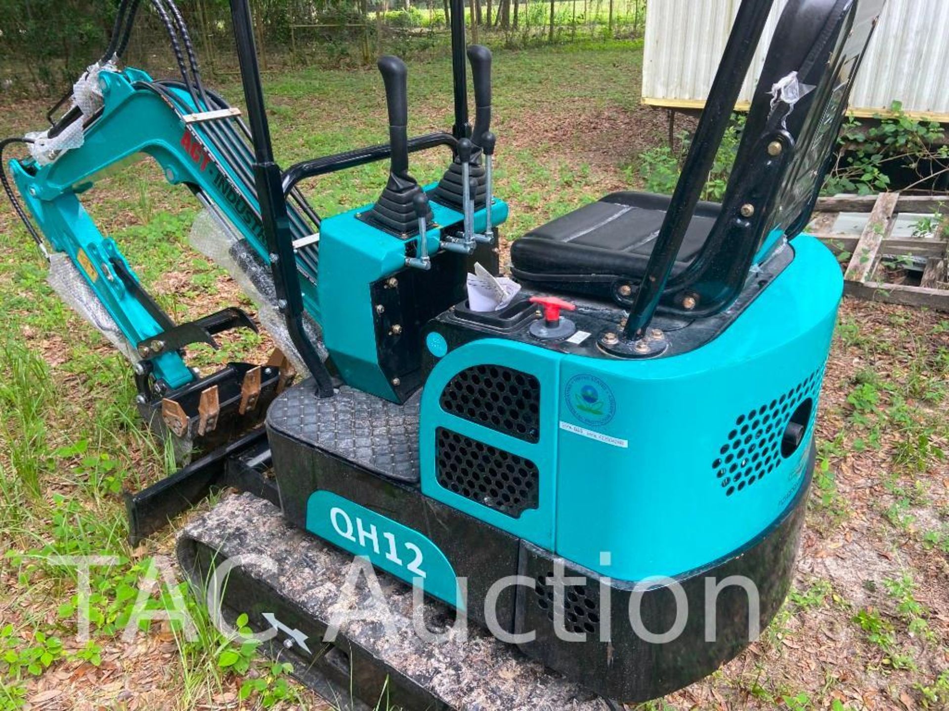 New 2023 AGT QH12 Mini Excavator - Image 2 of 25