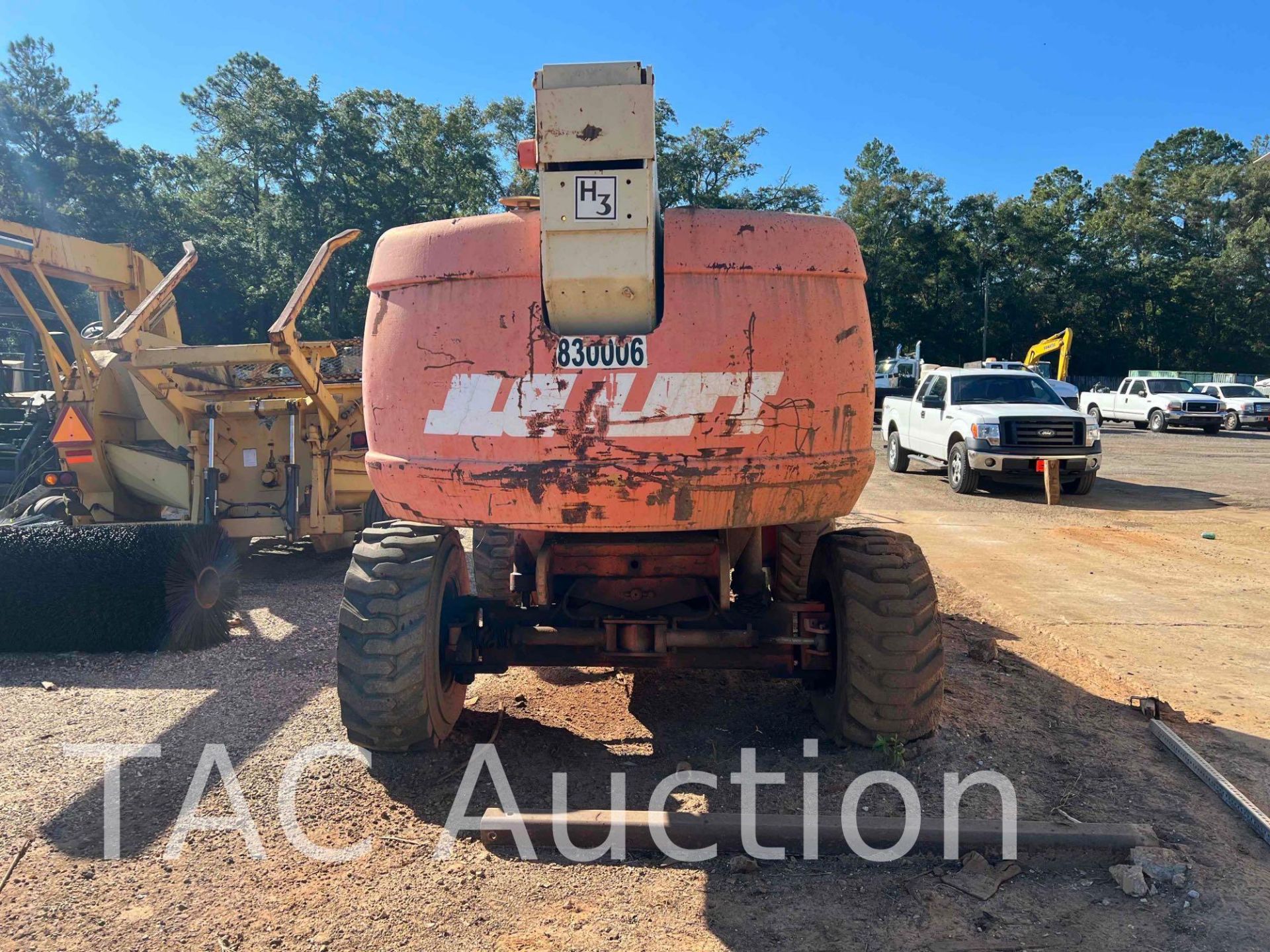 JLG 600S Boom Lift - Image 8 of 45