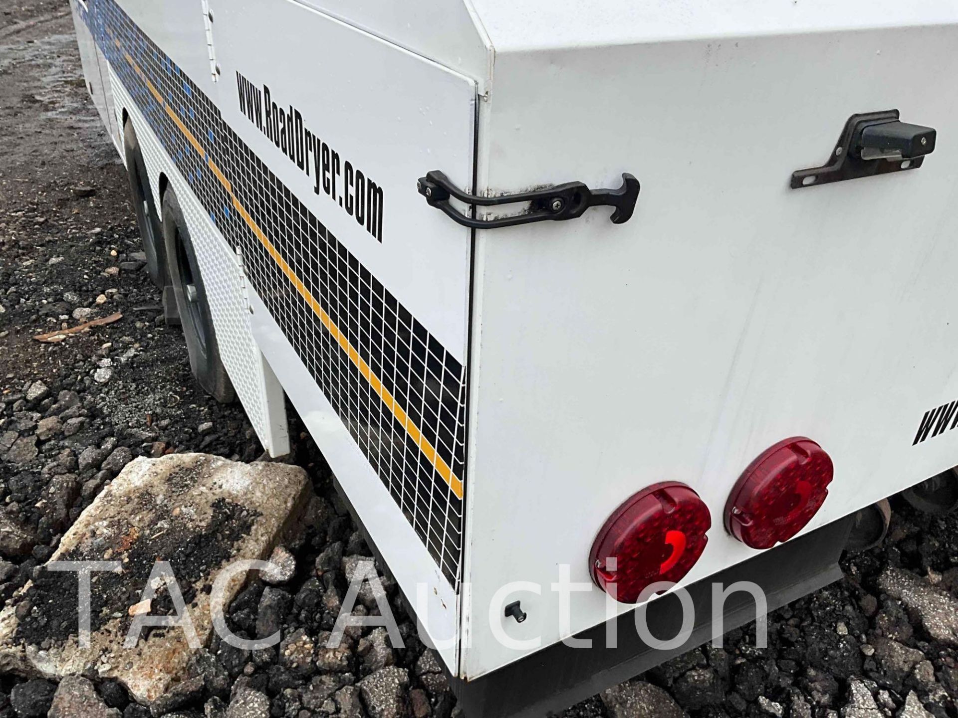 2018 RD-1200XT Trailer Mounted Road Dryer - Image 4 of 31